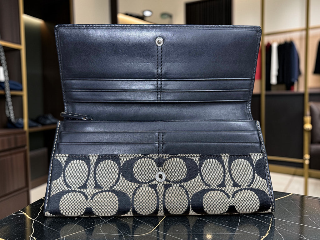 Portefeuille Long Zippé Coach Signature Jacquard – Noir & Beige