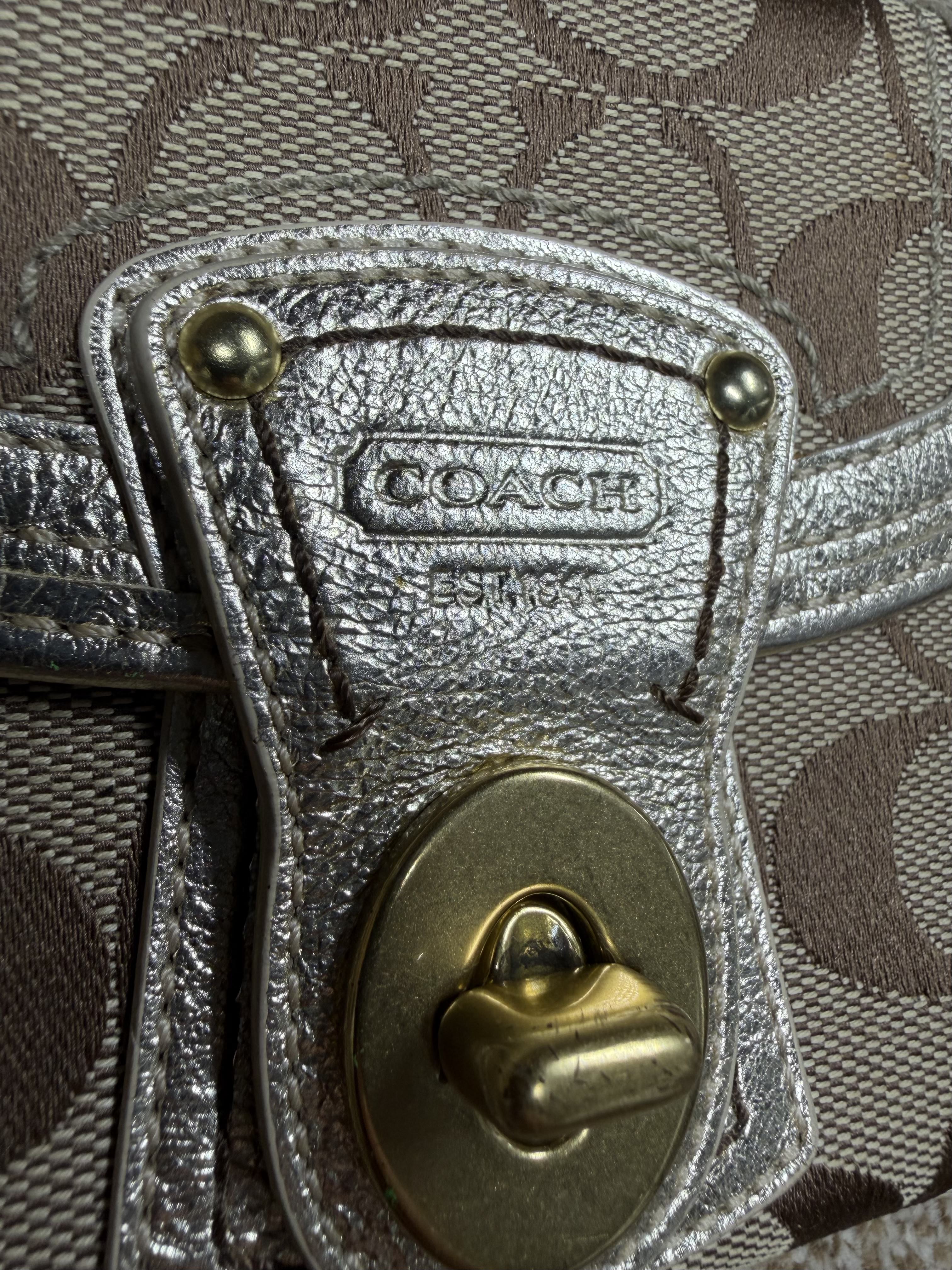 Coach Signature Metallic-goldfarbene Geldbörse mit Drehverschluss