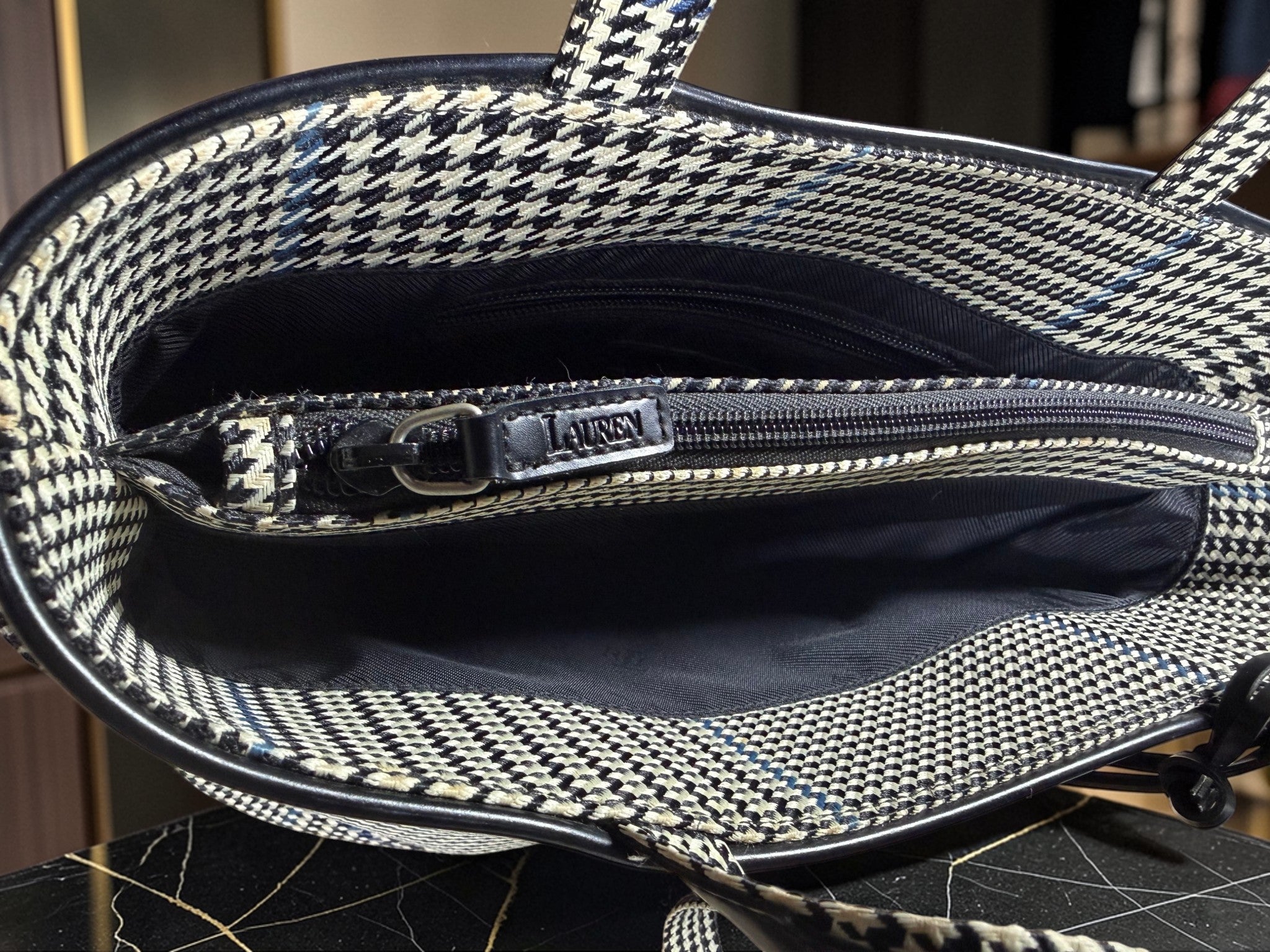 Lauren Ralph Lauren Houndstooth Tote Bag – Black & Cream Check