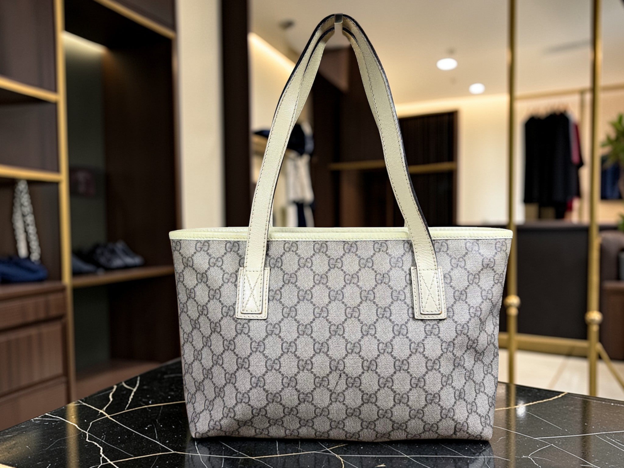 Gucci GG Supreme Joy Tote Bag – Beige Monogram