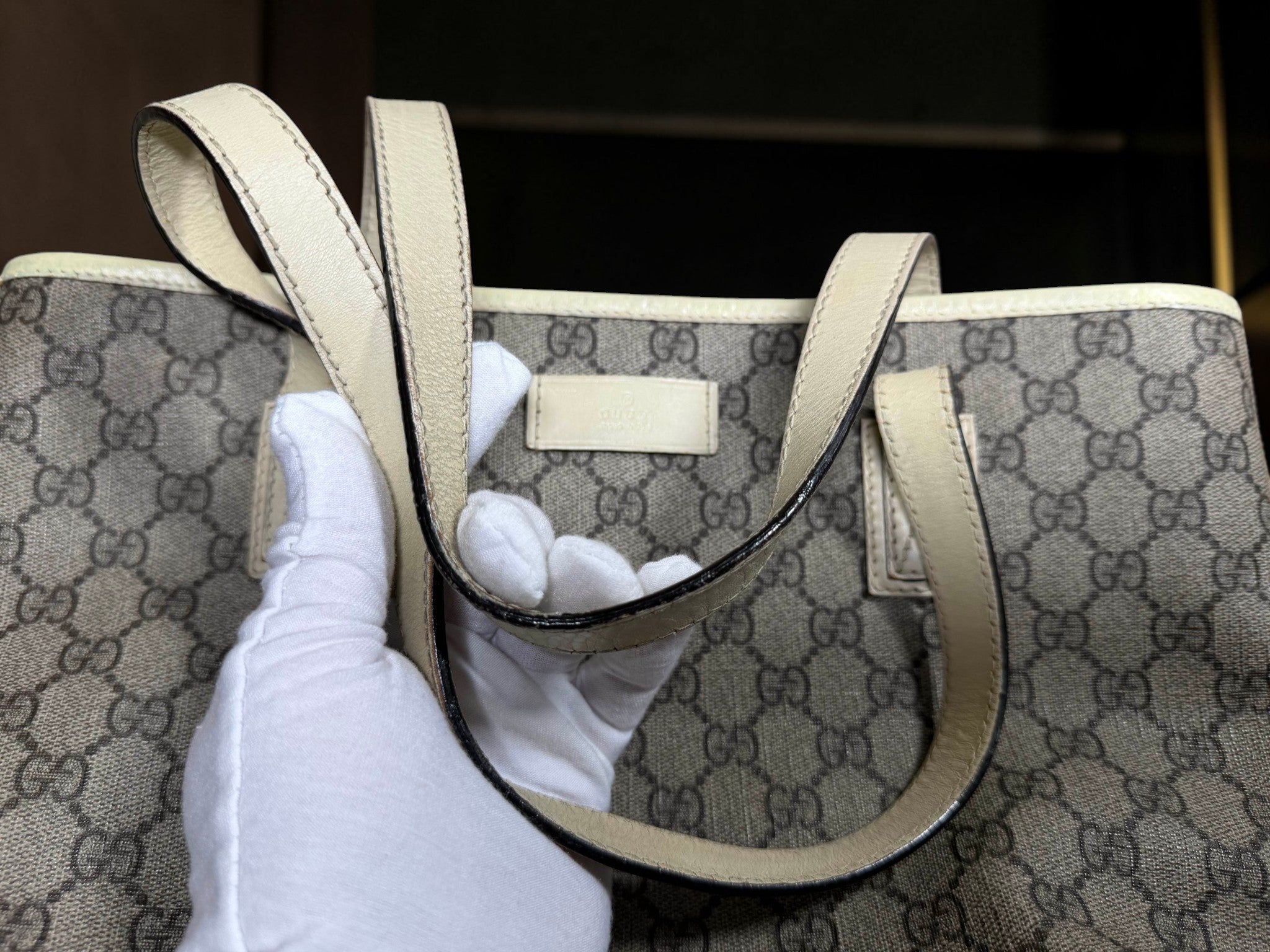 Gucci GG Supreme Joy Tote Bag Beige Monogram cream leather straps
