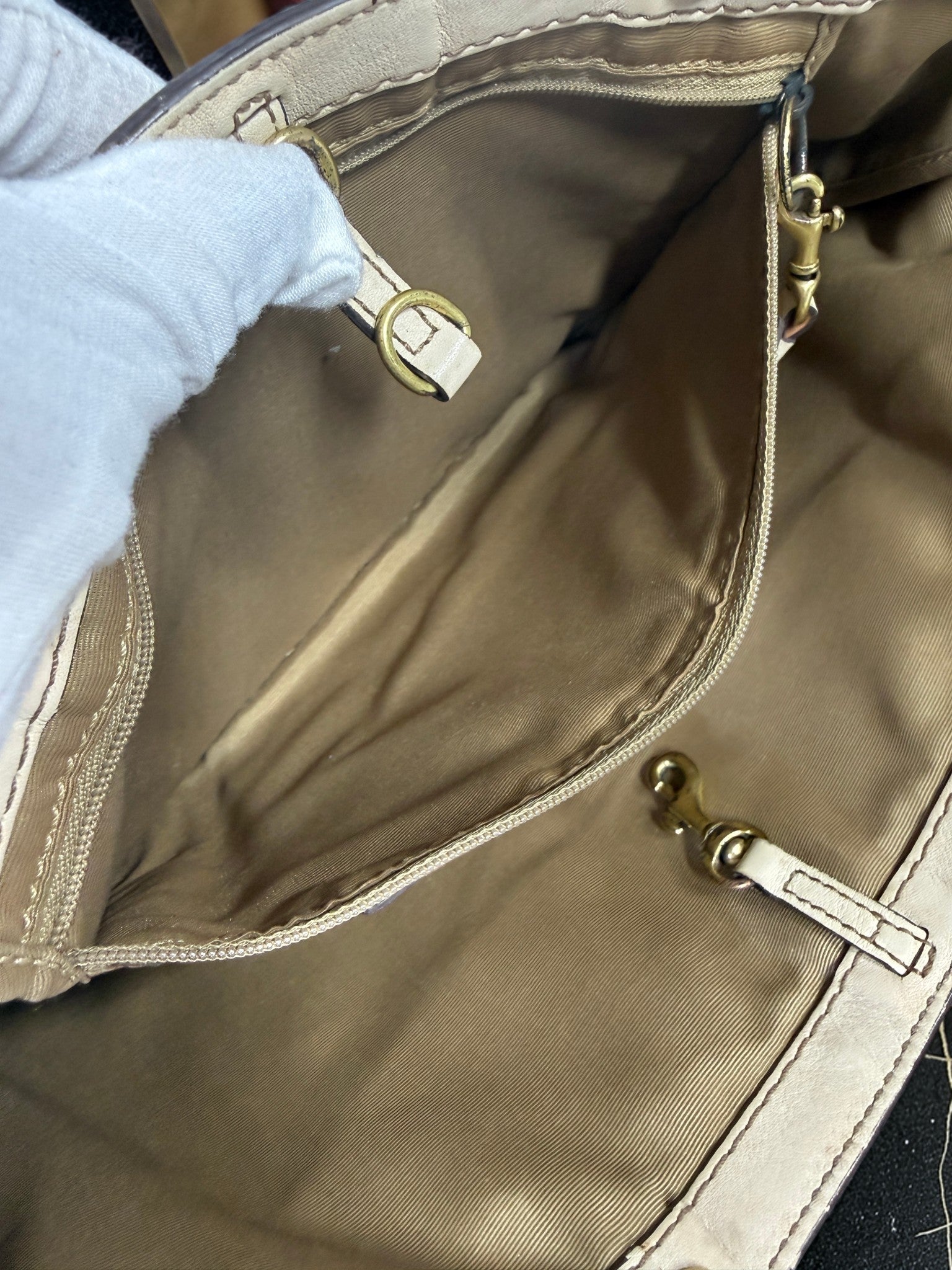 Coach Signature Canvas Tragetasche (D06K-10125)