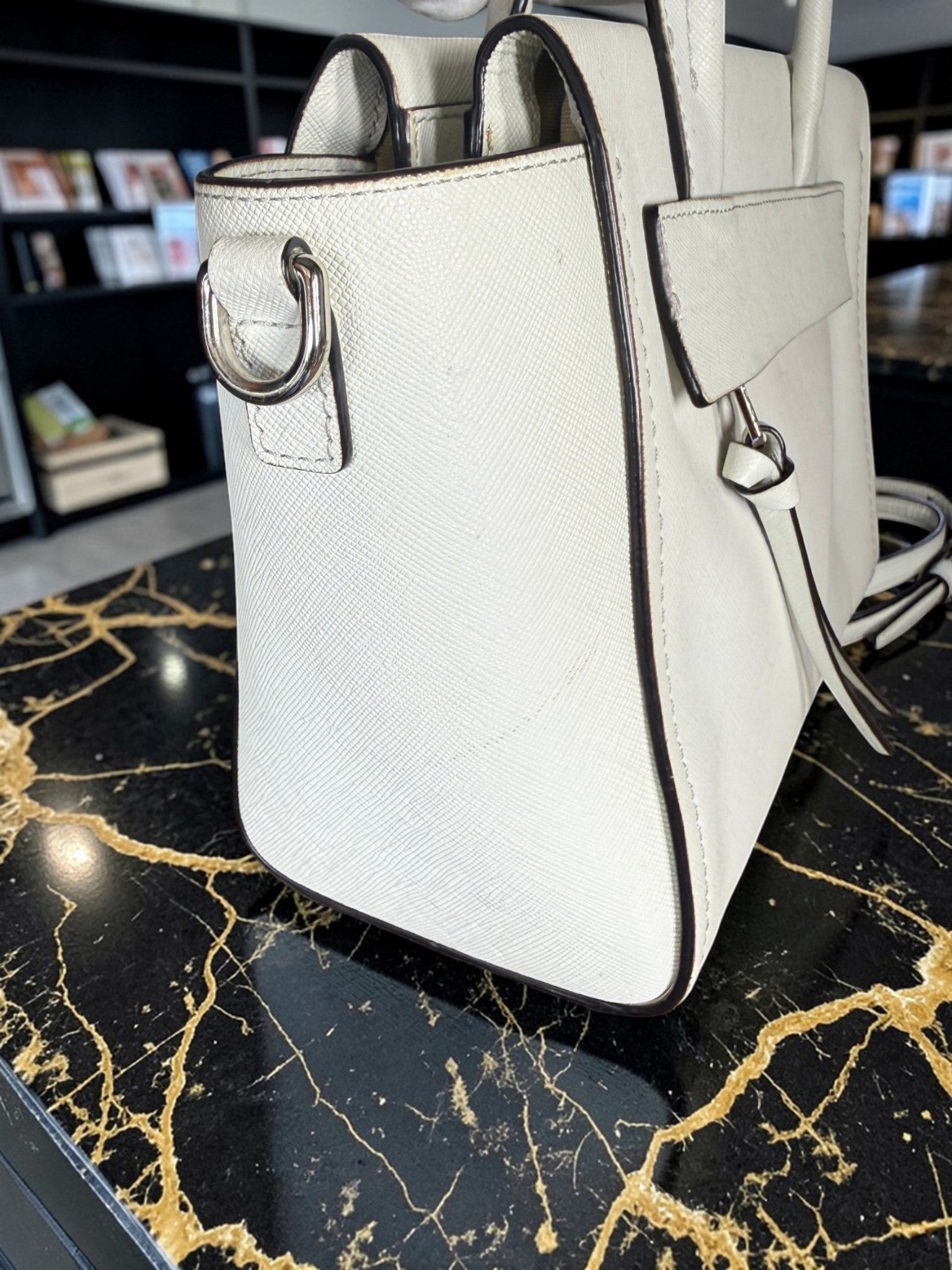 Coach Bleecker Riley Mini Carryall Tasche aus weißem genarbtem Leder (M1382-30146)