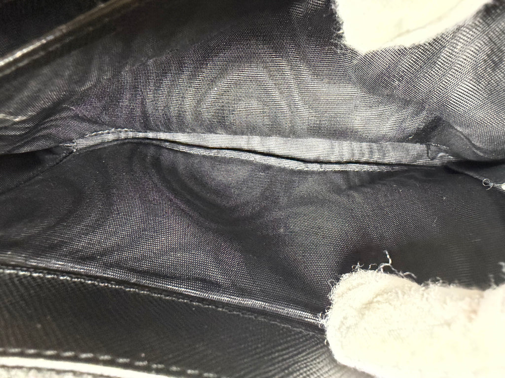 Prada Geldbörse lang aus schwarzem Saffianoleder