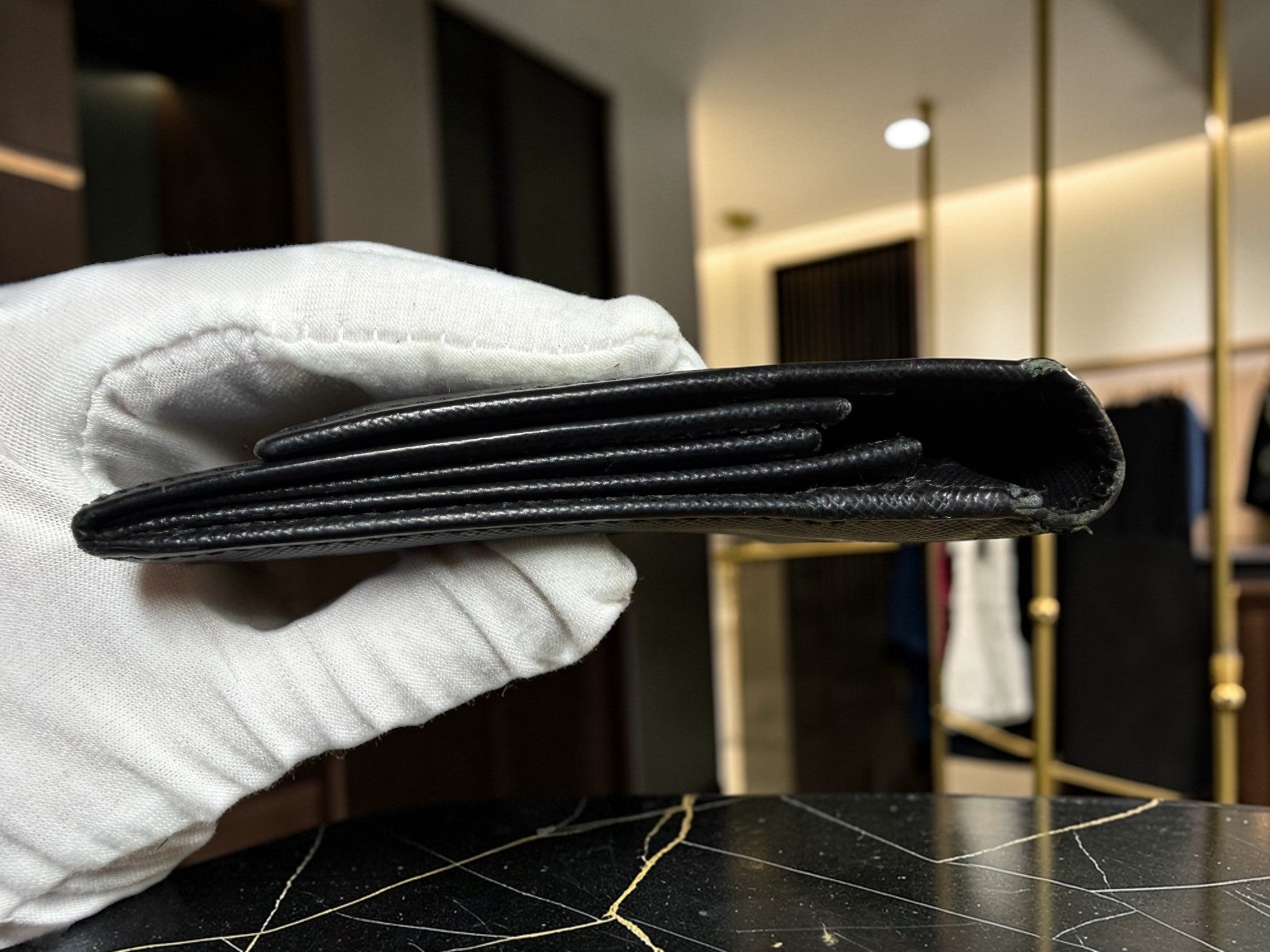 Prada Geldbörse lang aus schwarzem Saffianoleder