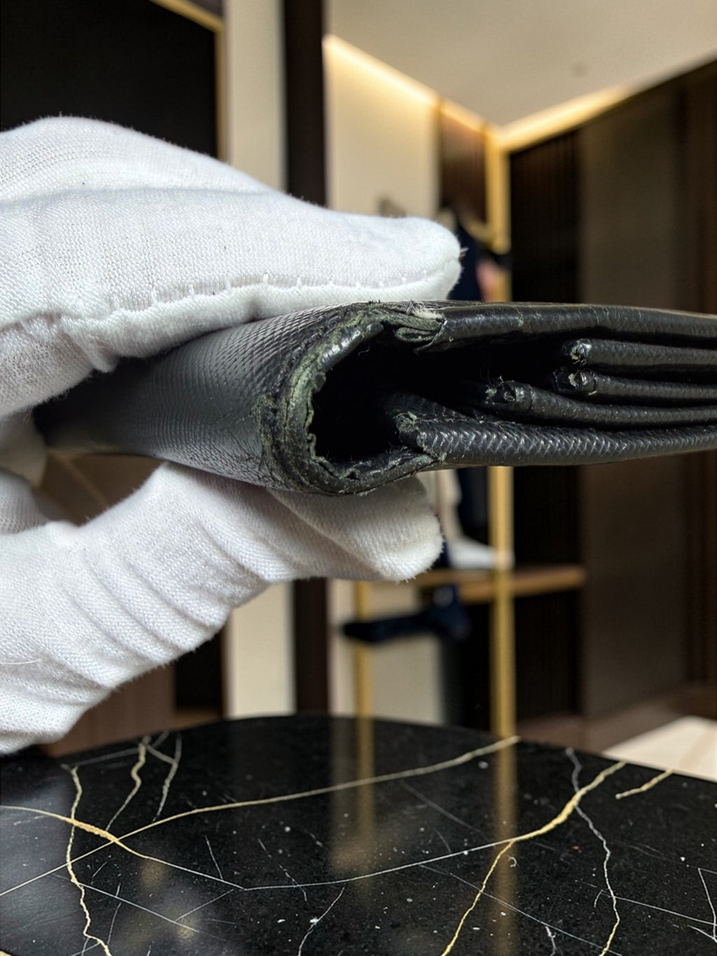 Prada Geldbörse lang aus schwarzem Saffianoleder