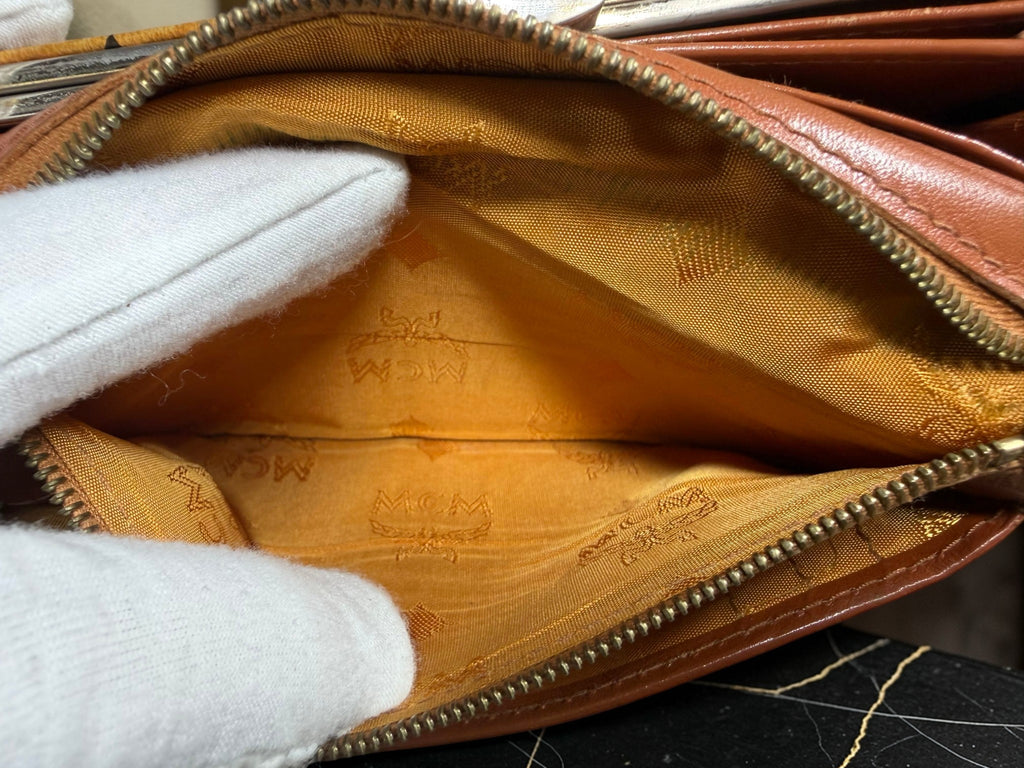 MCM Cognac Visetos Monogramm Kiss-Lock Rahmen Geldbörse