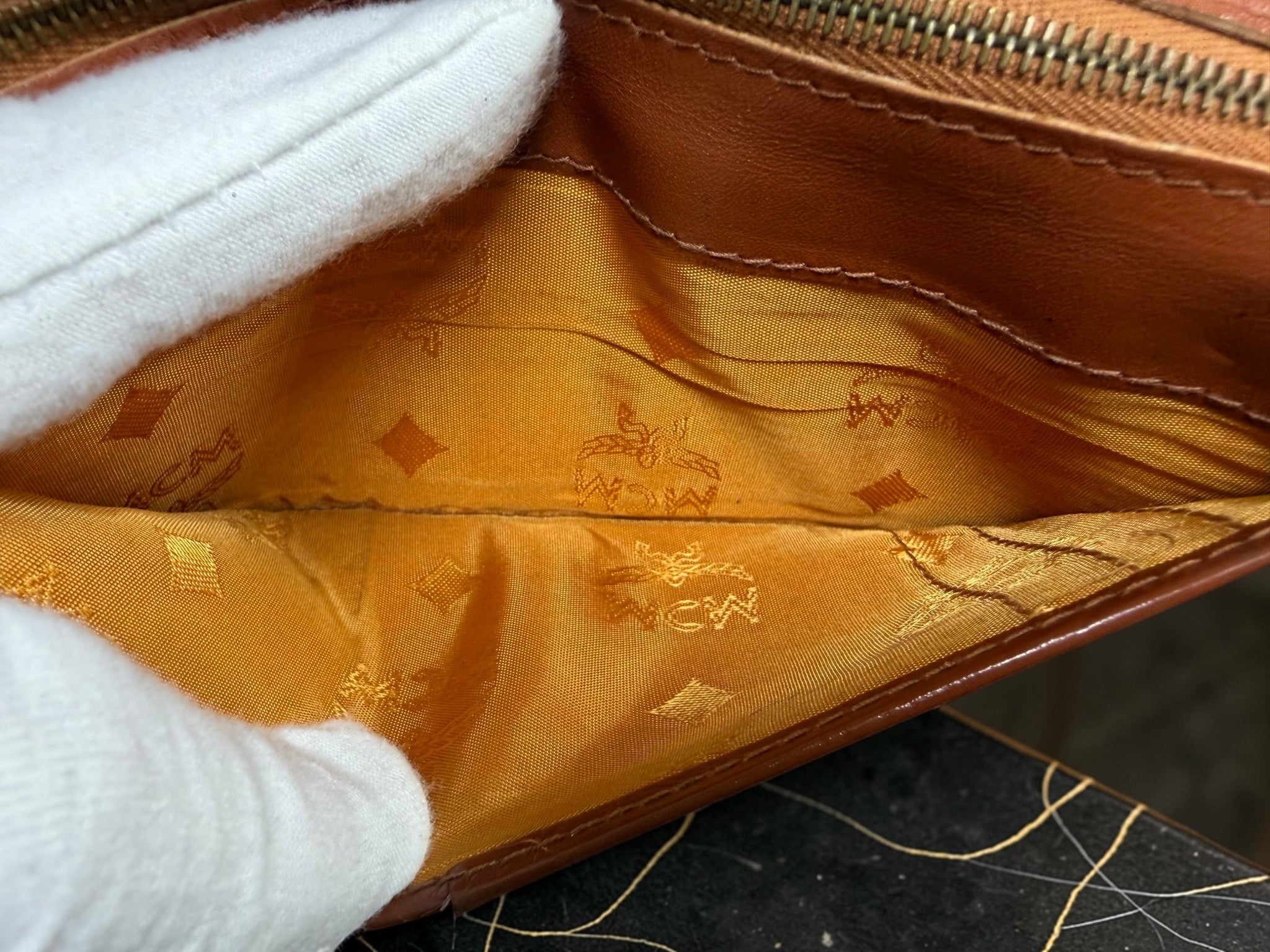 MCM Cognac Visetos Monogramm Kiss-Lock Rahmen Geldbörse