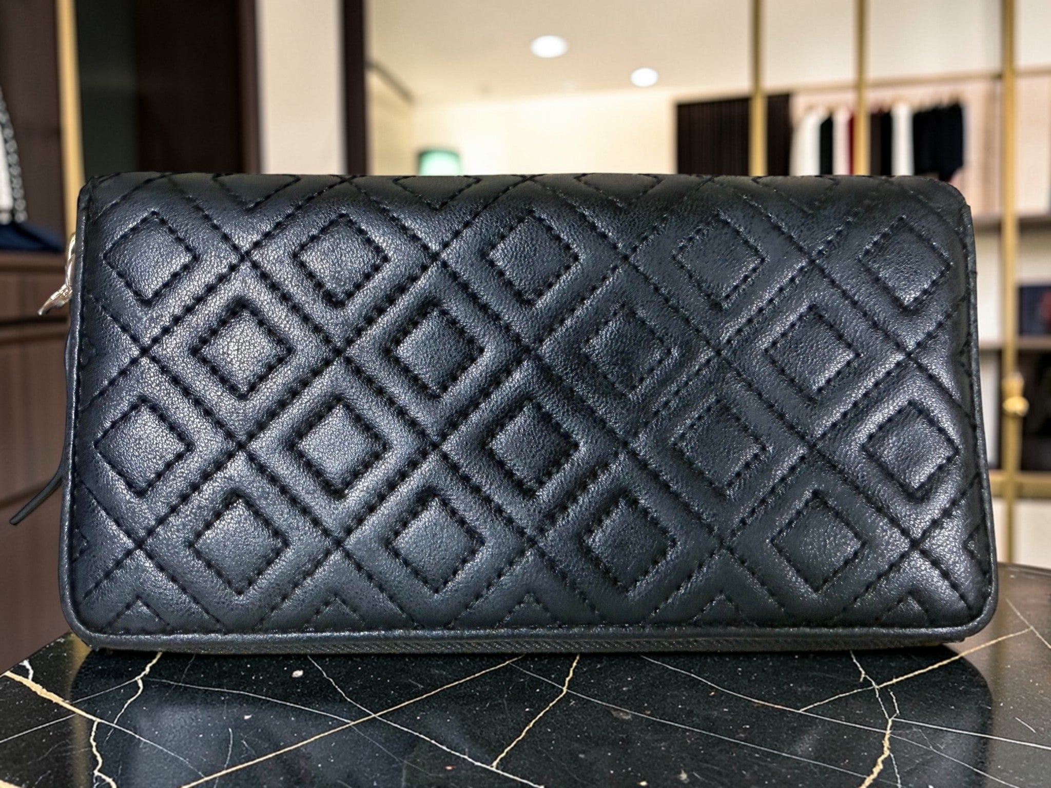 Tory Burch Fleming Quilted Leather Zip-Around Wallet – Black