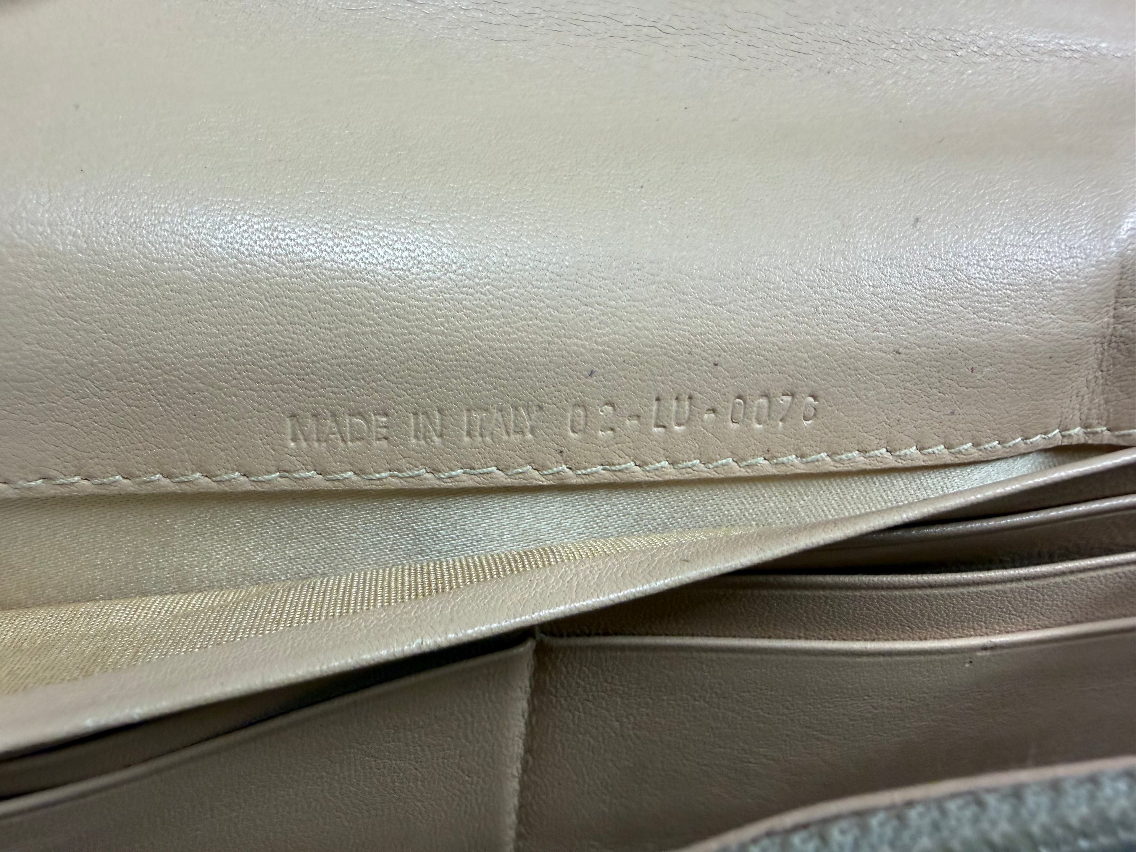 Christian Dior Vintage Monogram Heart Charm Geldbörse