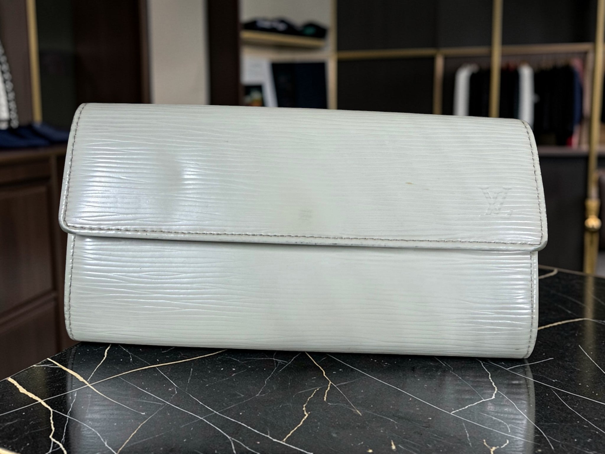 Louis Vuitton Epi Leather Sarah Wallet – Ivory / White