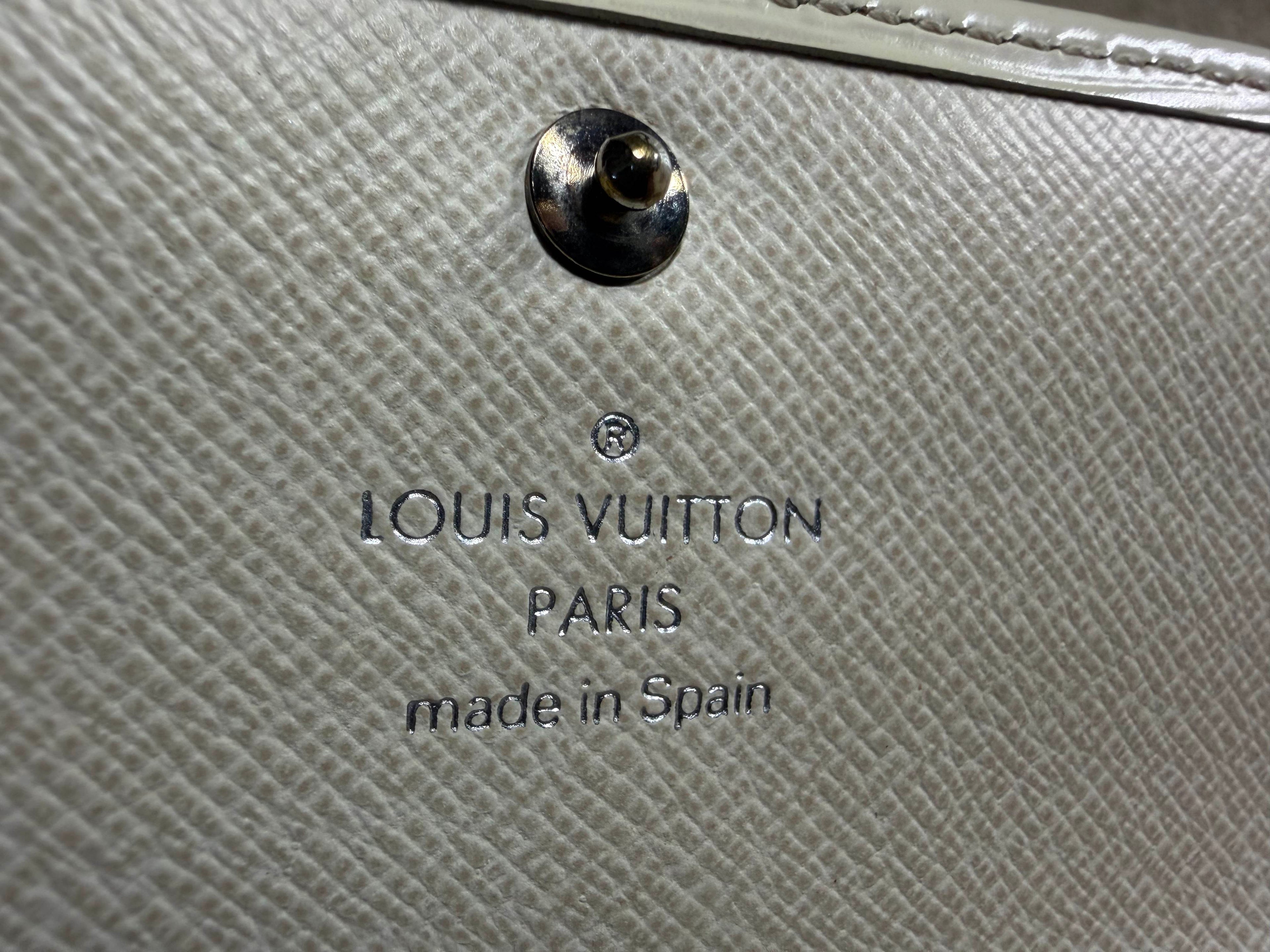 Louis Vuitton Epi Leather Sarah Wallet – Ivory / White