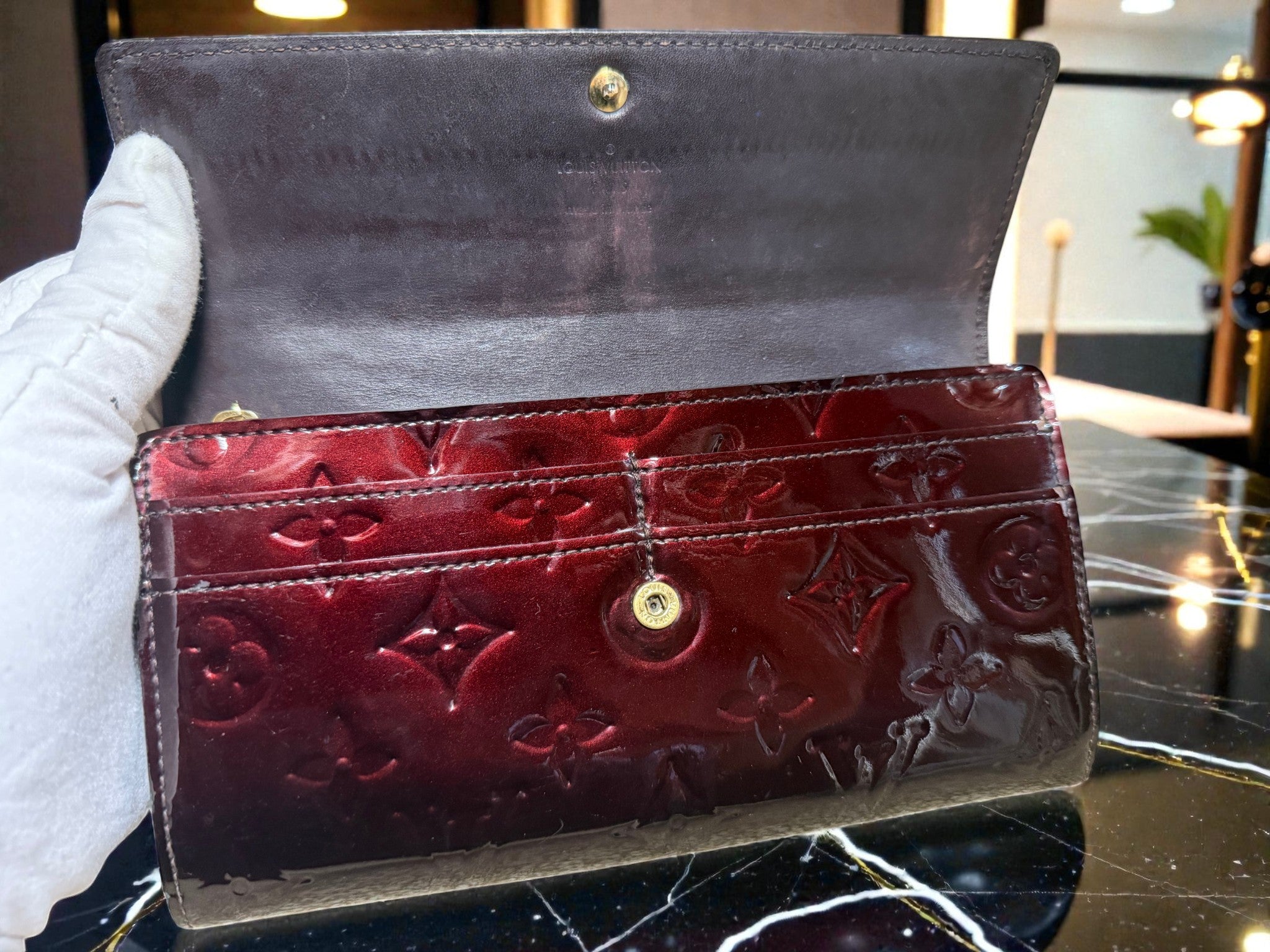 Louis Vuitton Amarante Monogram Vernis Portefeuille Sarah Long Wallet