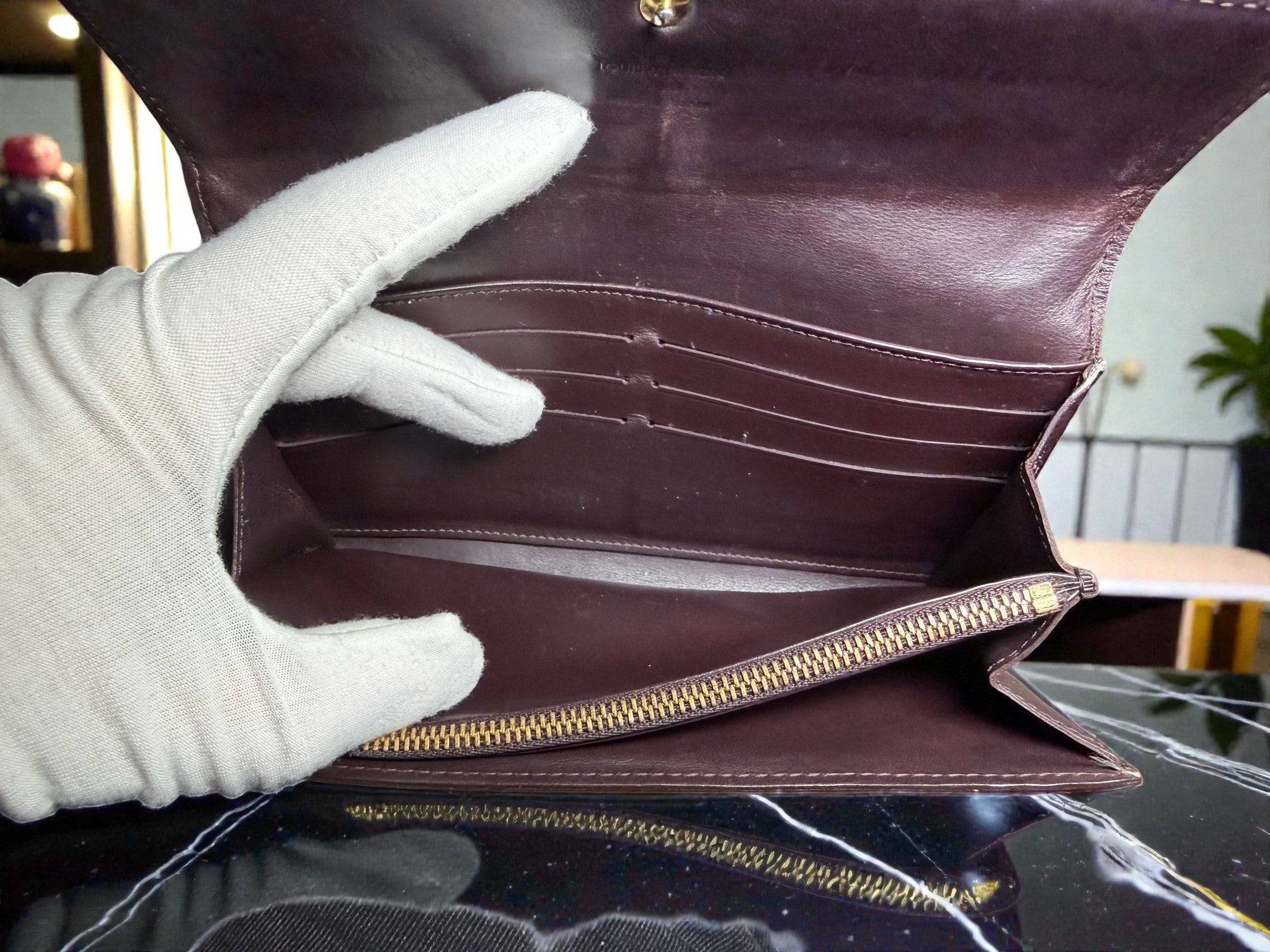 Louis Vuitton Amarante Monogram Vernis Portefeuille Sarah Long Wallet