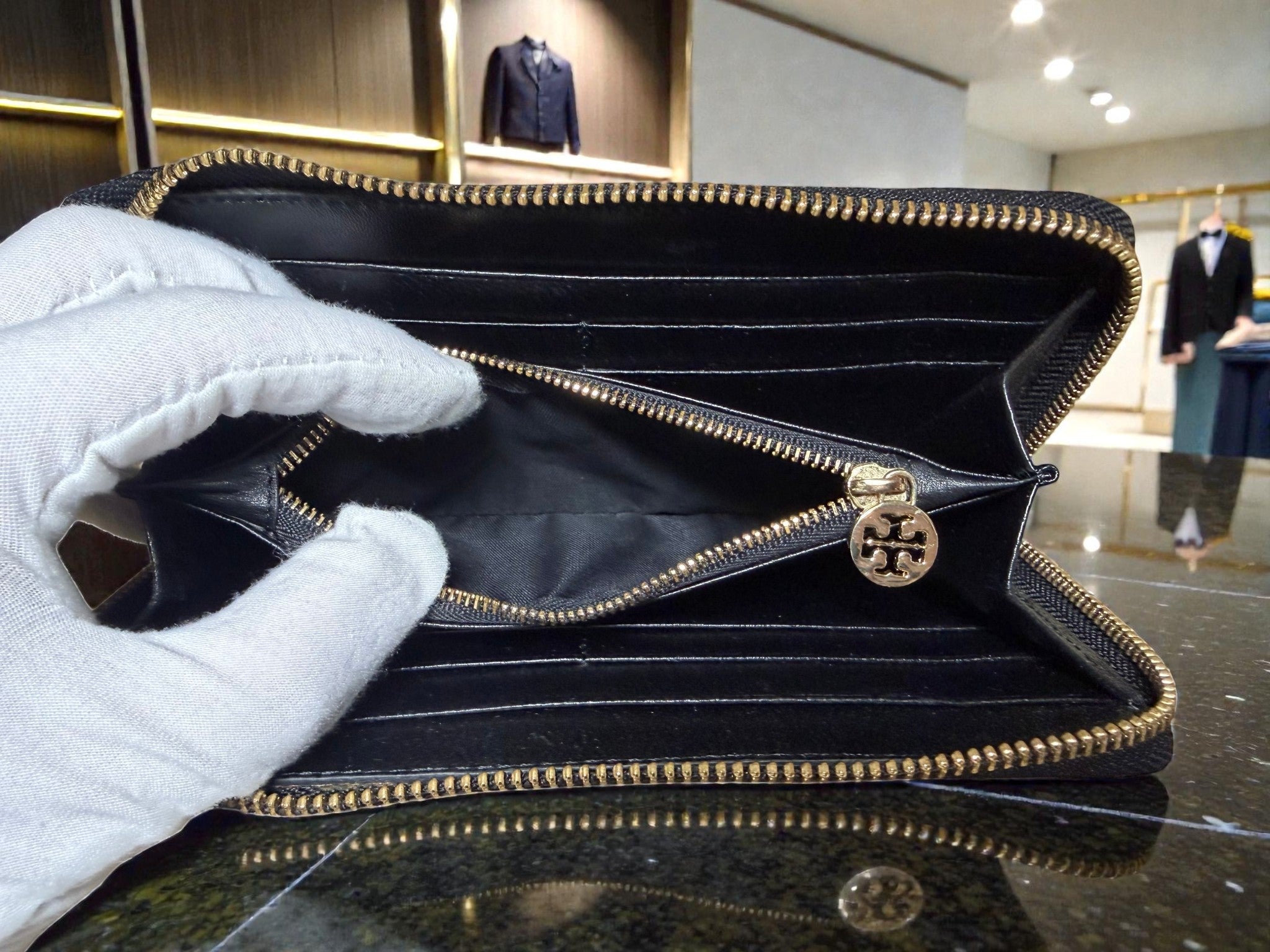 Tory Burch Black Patent Leather Zip-Around Continental Wallet