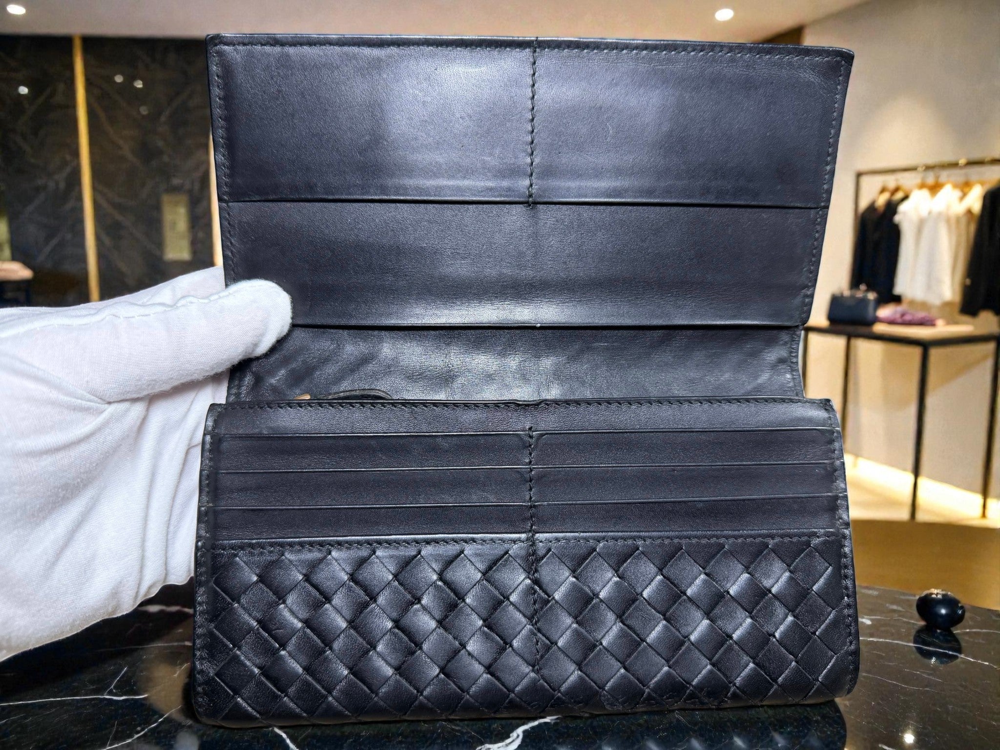 Bottega Veneta Intrecciato Bifold Long Wallet in Black