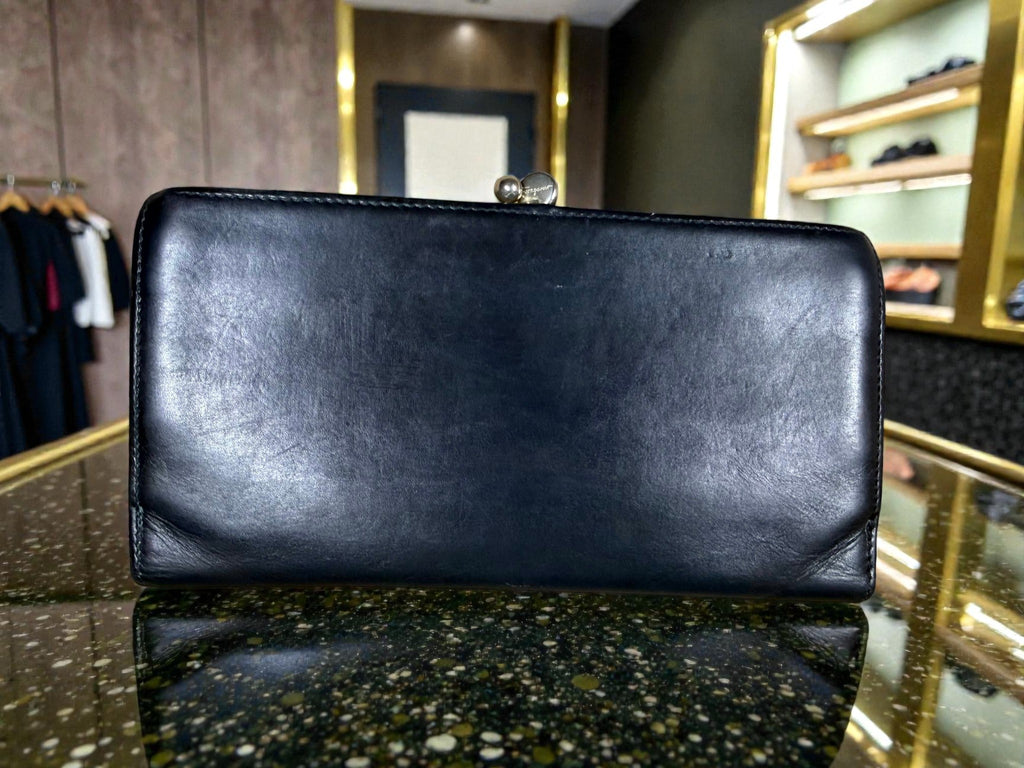 Salvatore Ferragamo Vintage Vara Bow Leather Continental Wallet / Clutch