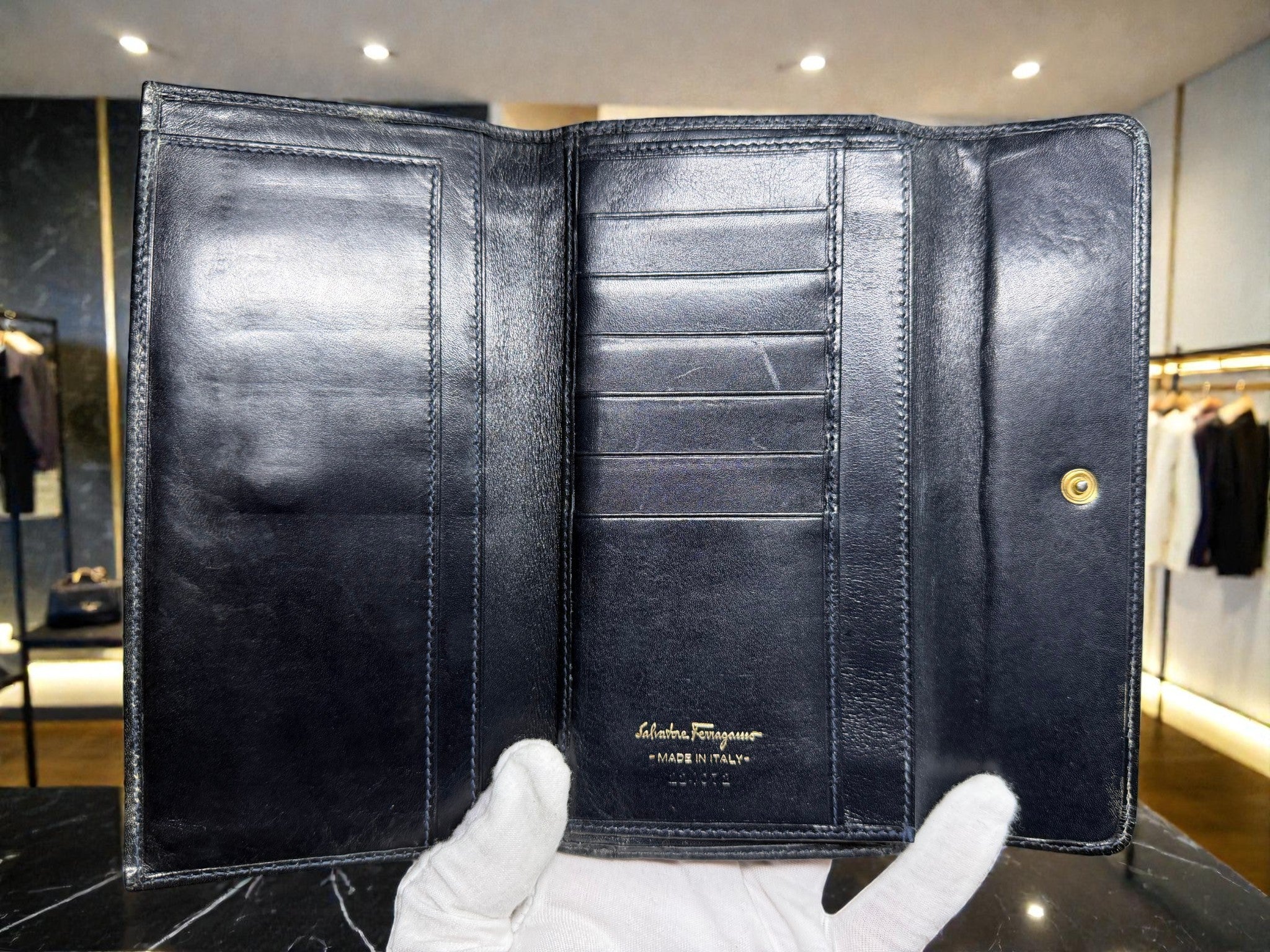 Salvatore Ferragamo Vintage Vara Bow Leather Continental Wallet / Clutch