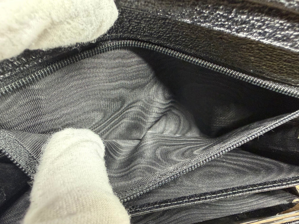 Gucci Black GG Monogram Continental Wallet with Kiss Lock