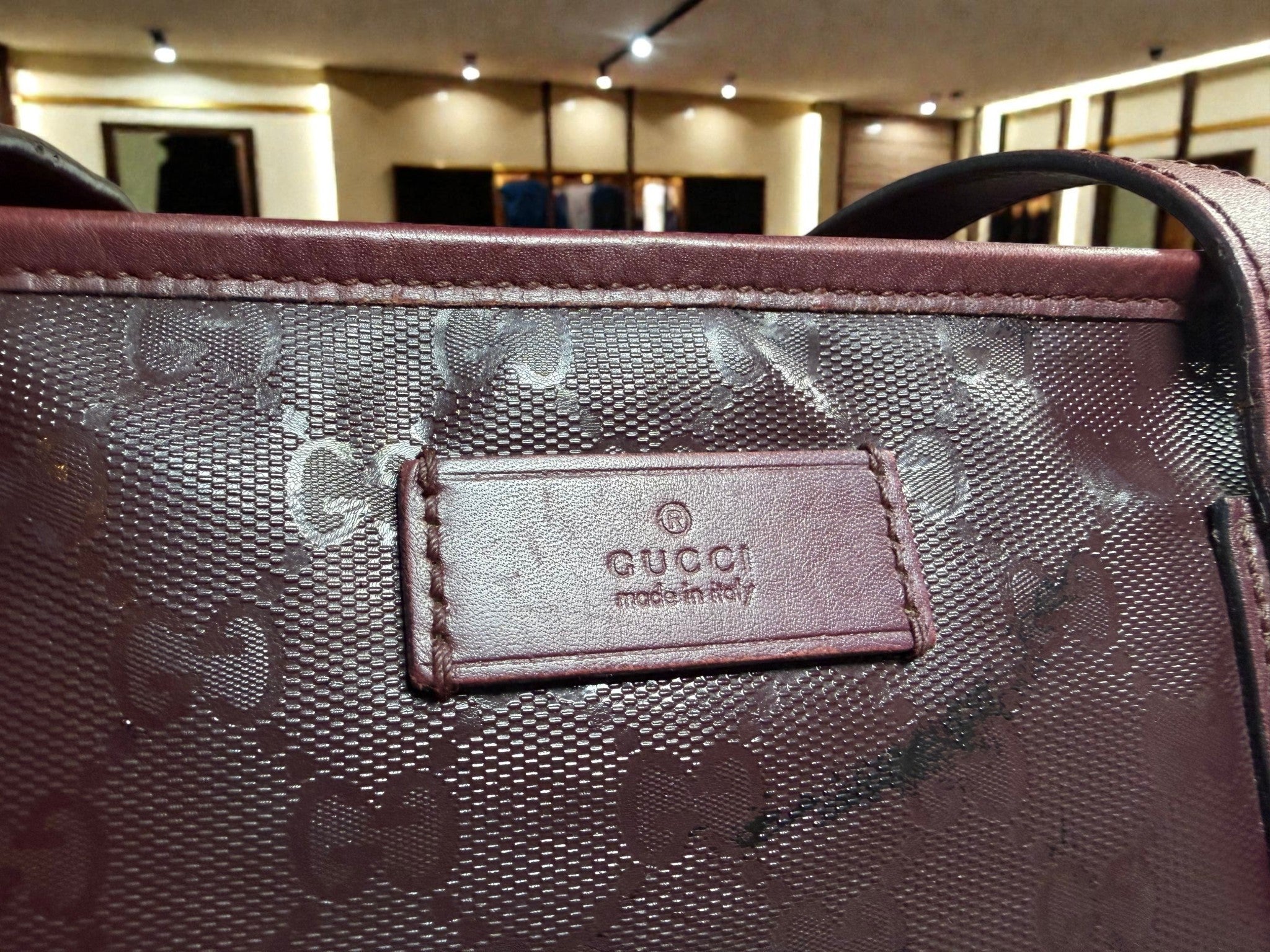 Gucci GG Supreme Joy Tote Bag in Imprime Burgundy