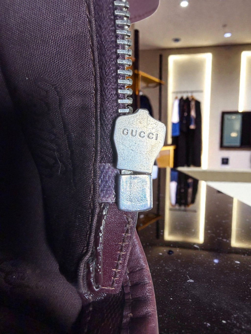 Gucci GG Supreme Joy Tote Bag in Imprime Burgundy