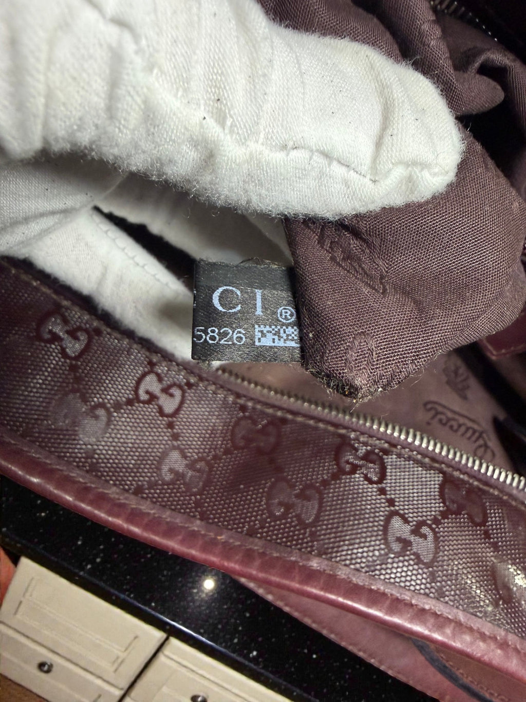Gucci GG Supreme Joy Tote Bag in Imprime Burgundy
