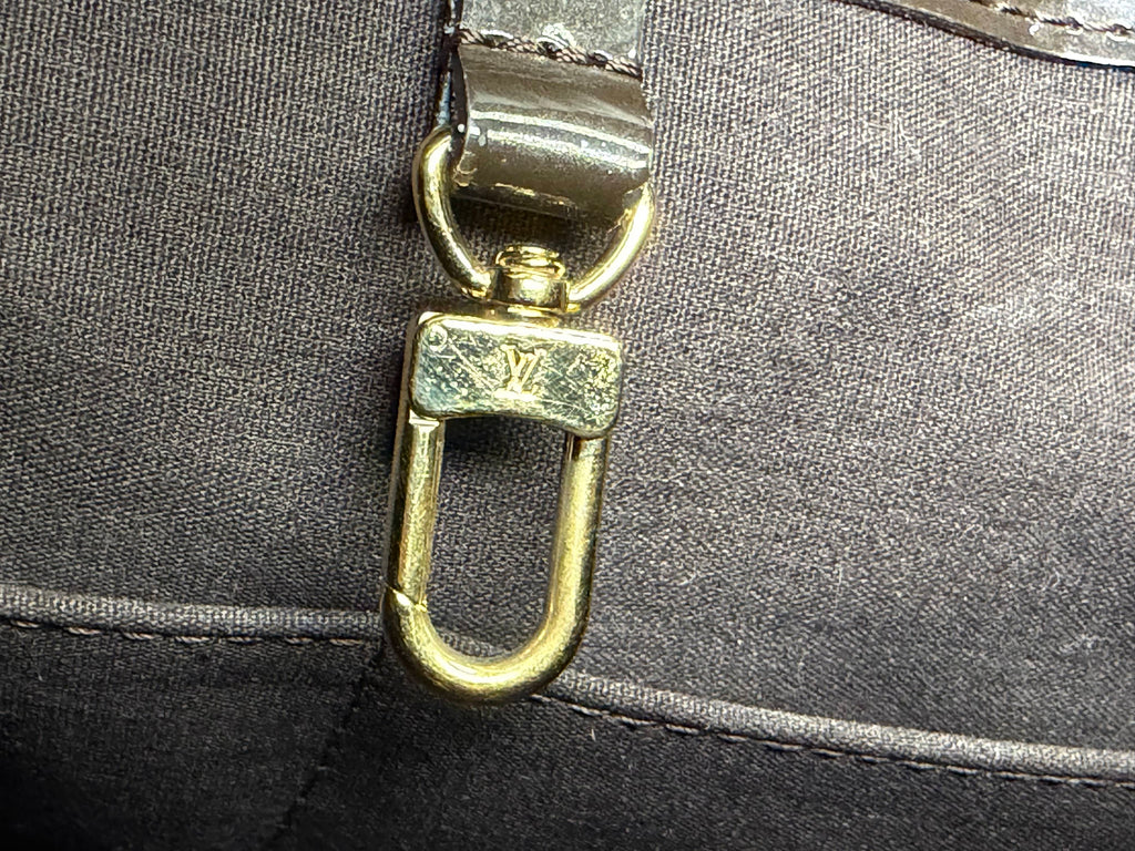 Louis Vuitton Monogram Vernis Wilshire MM Tote in Terre d'Ombre