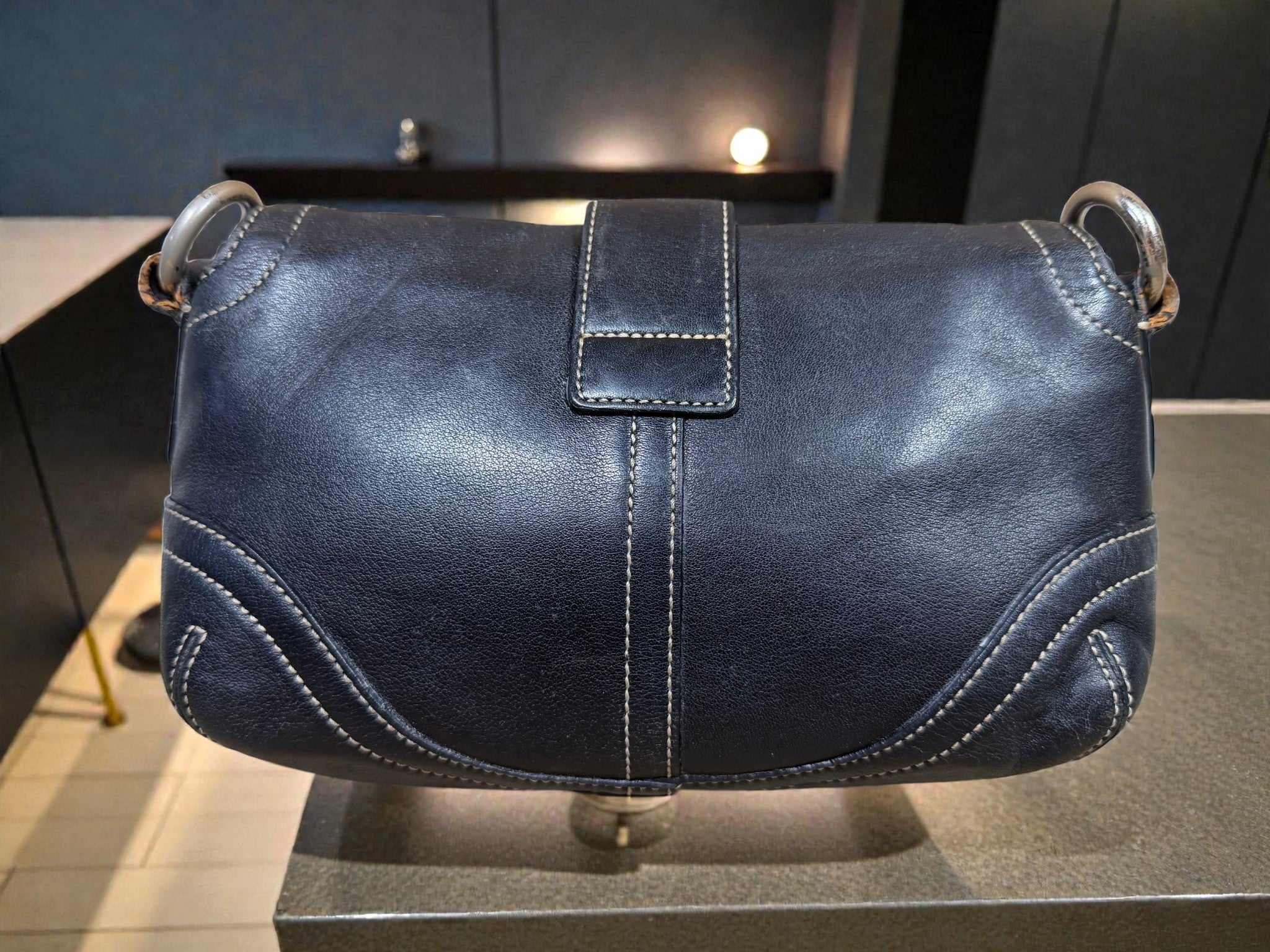 Coach Soho Black Leather Flap Shoulder Bag – Legacy Era (No A05S-3688)