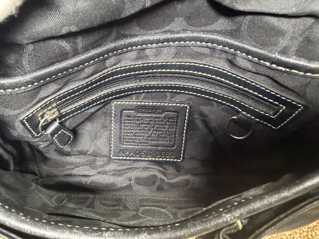 Coach Soho Black Leather Flap Shoulder Bag – Legacy Era (No A05S-3688)