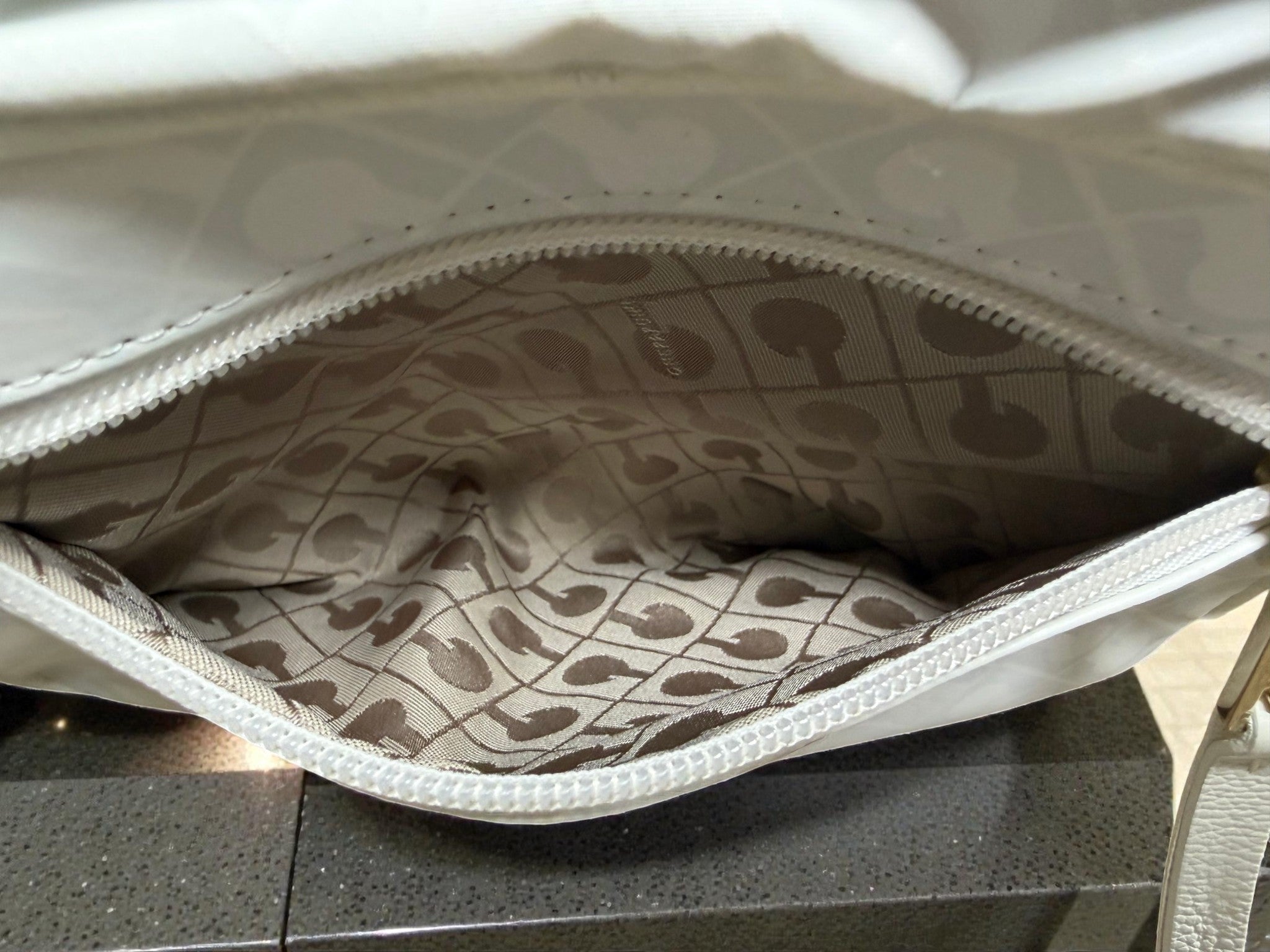 Gherardini White Monogram Crossbody Bag