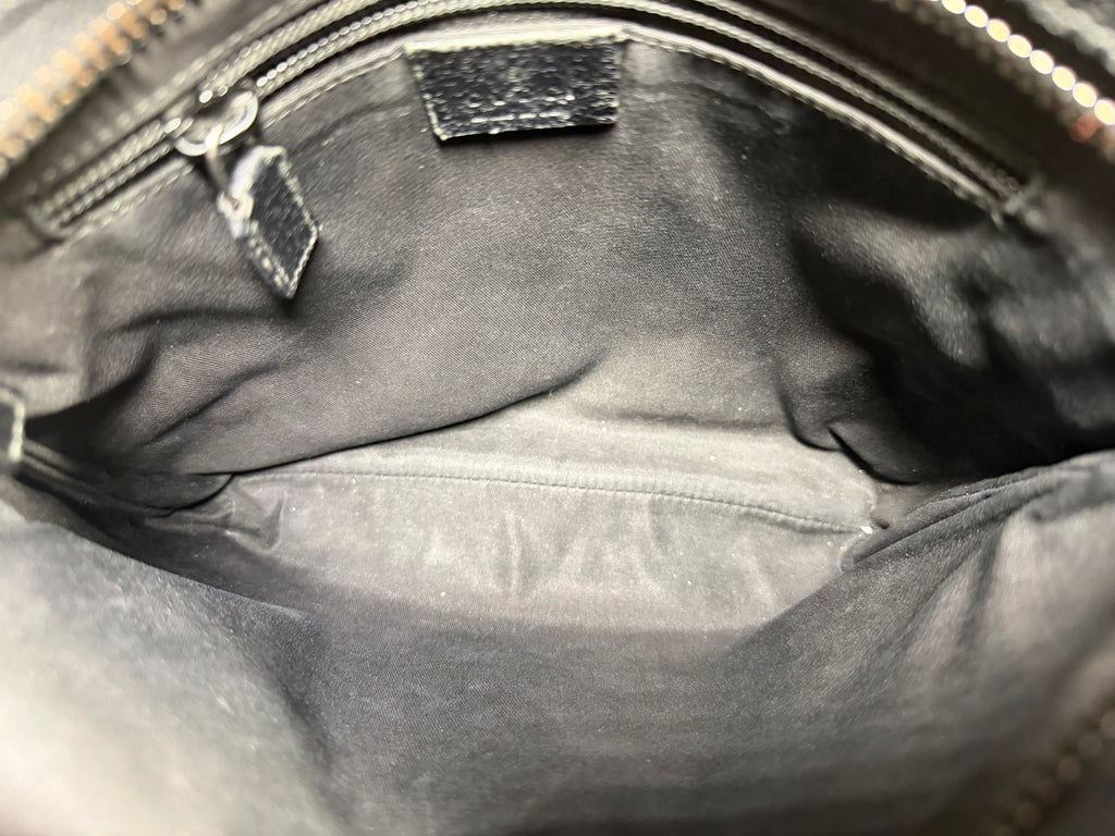 Gucci GG Supreme Black Canvas Crossbody Shoulder Bag