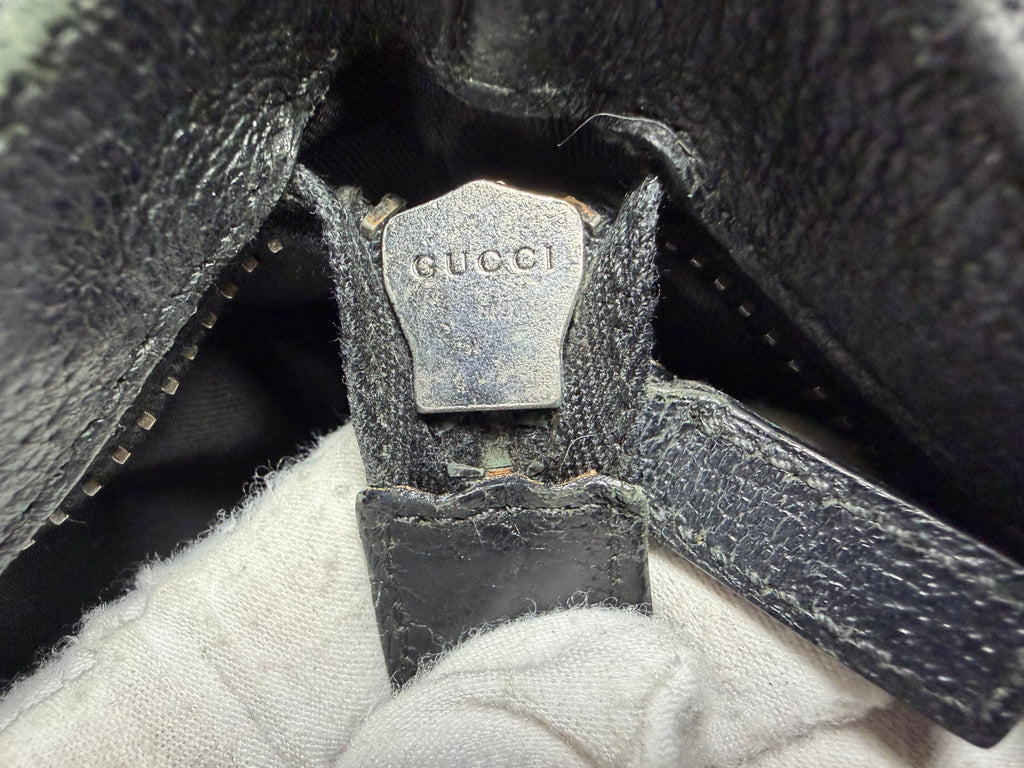 Gucci GG Supreme Black Canvas Crossbody Shoulder Bag