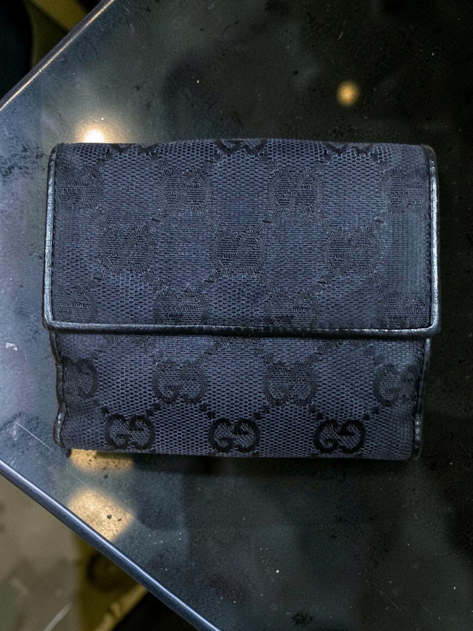 Rare Vintage Gucci GG Supreme Monogram Canvas Bifold Wallet with Wooden clasp