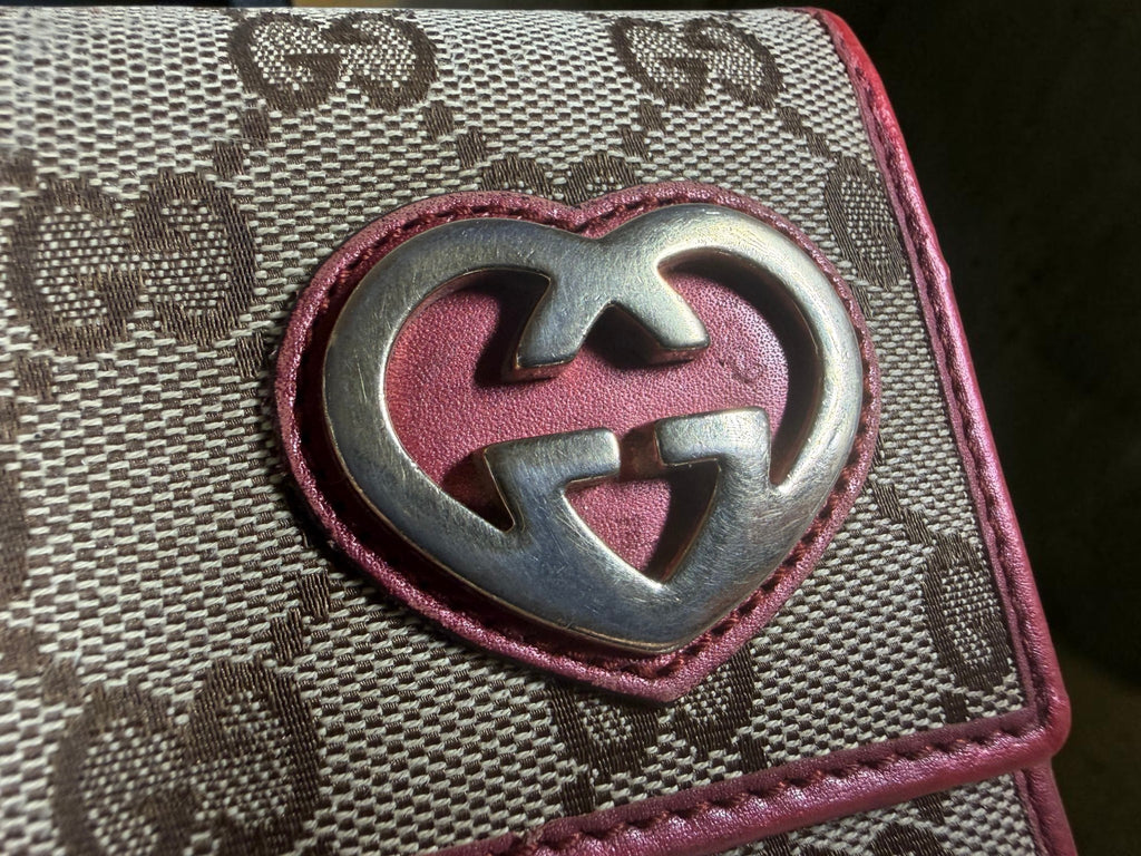 Gucci Lovely Heart GG Supreme Continental Long Wallet