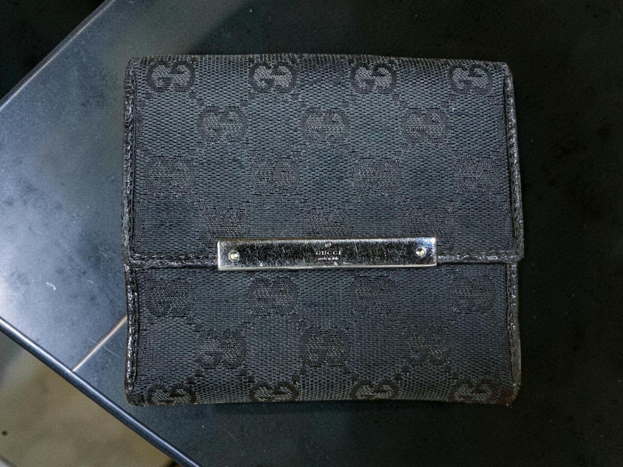 Gucci GG Supreme Canvas Compact Bifold Wallet