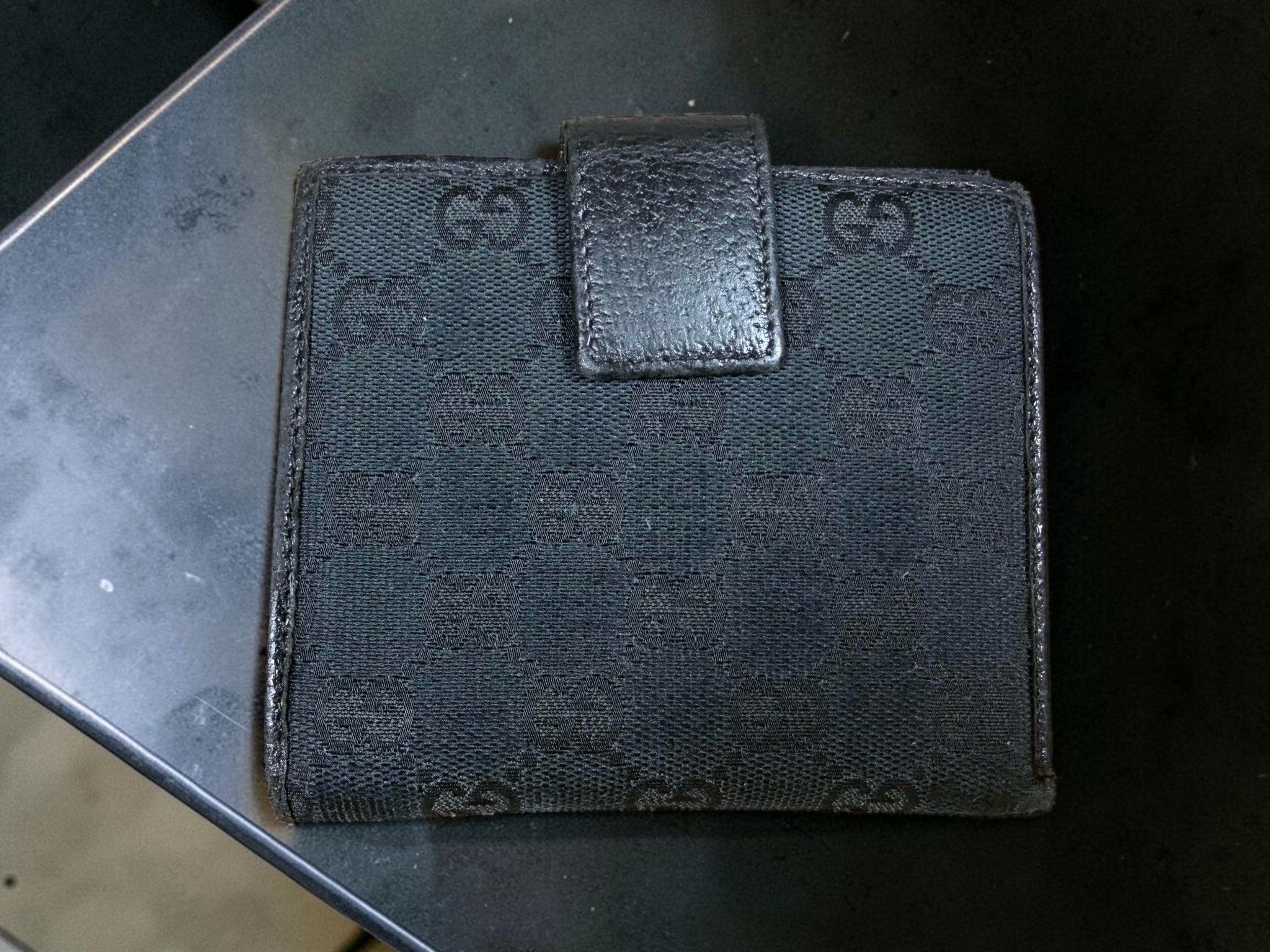 Gucci GG Supreme Canvas Compact Bifold Wallet