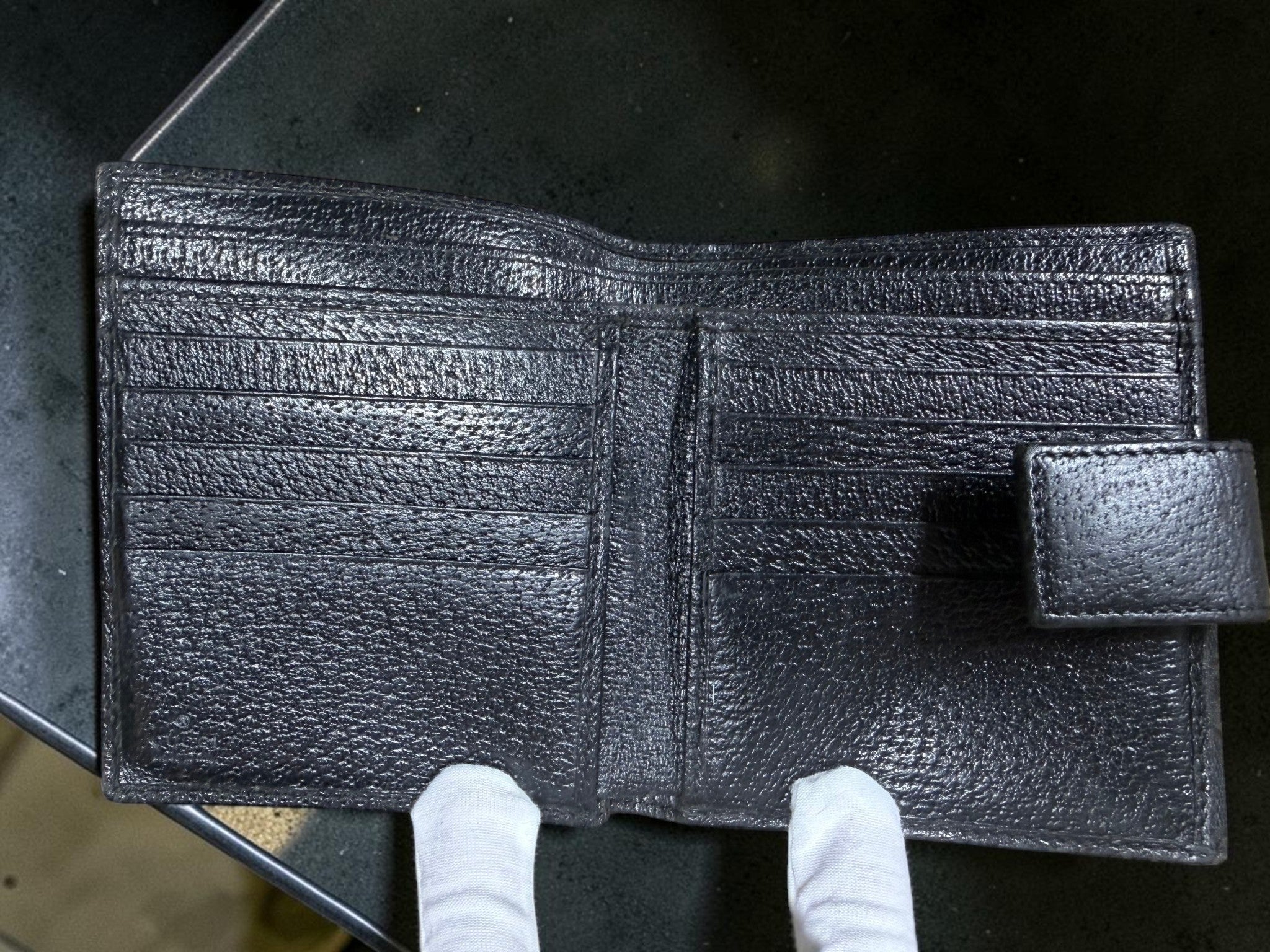 Gucci GG Supreme Canvas Compact Bifold Wallet