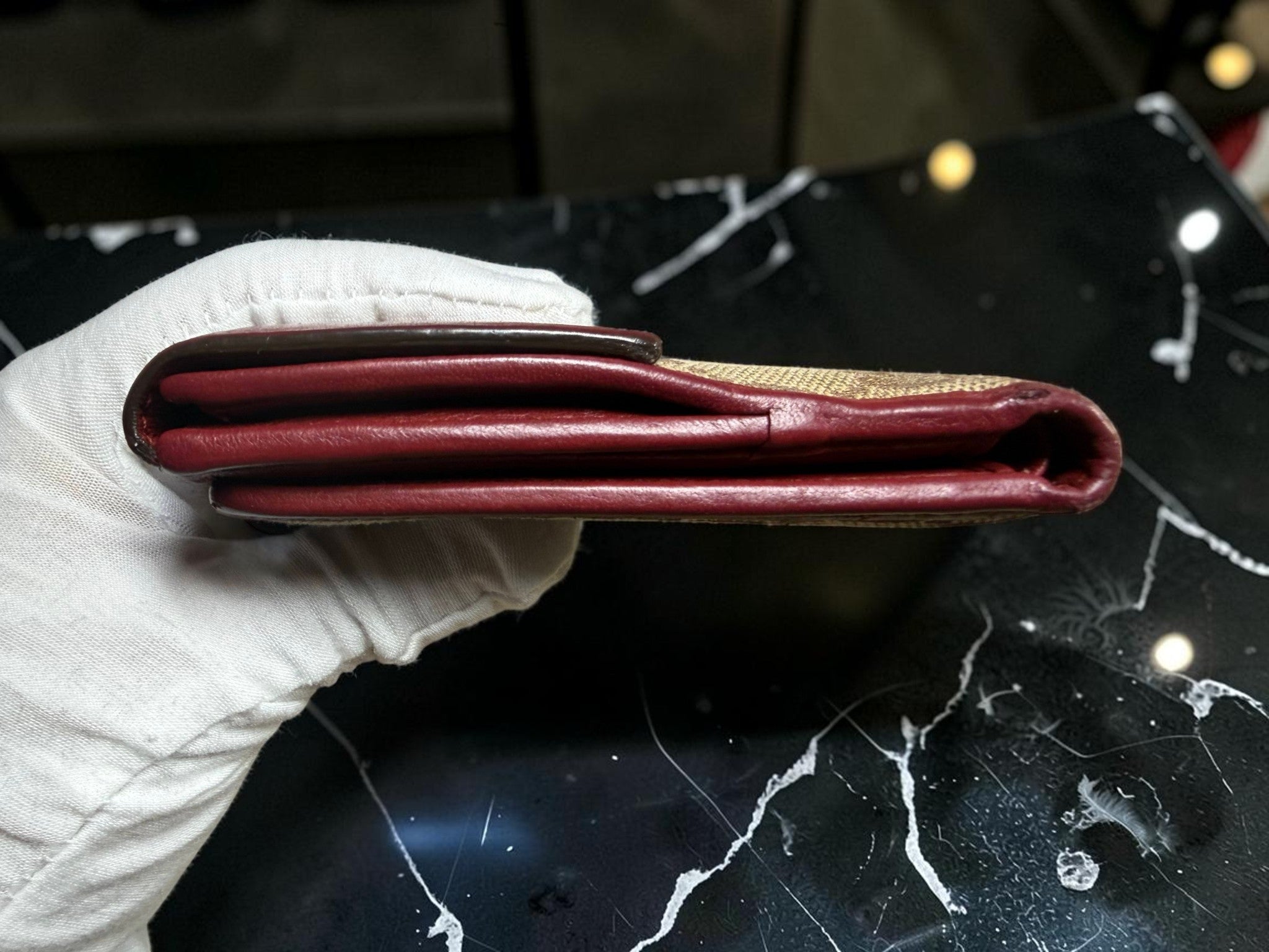 Gucci GG Supreme Heart Logo French Wallet