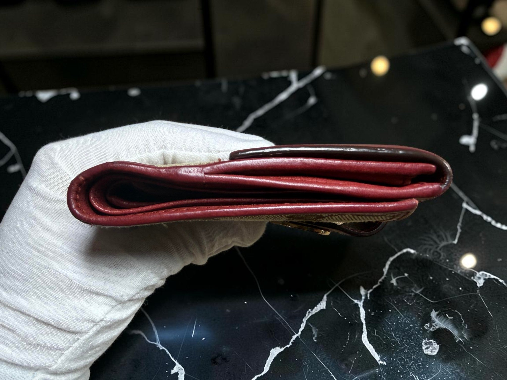 Gucci GG Supreme Heart Logo French Wallet