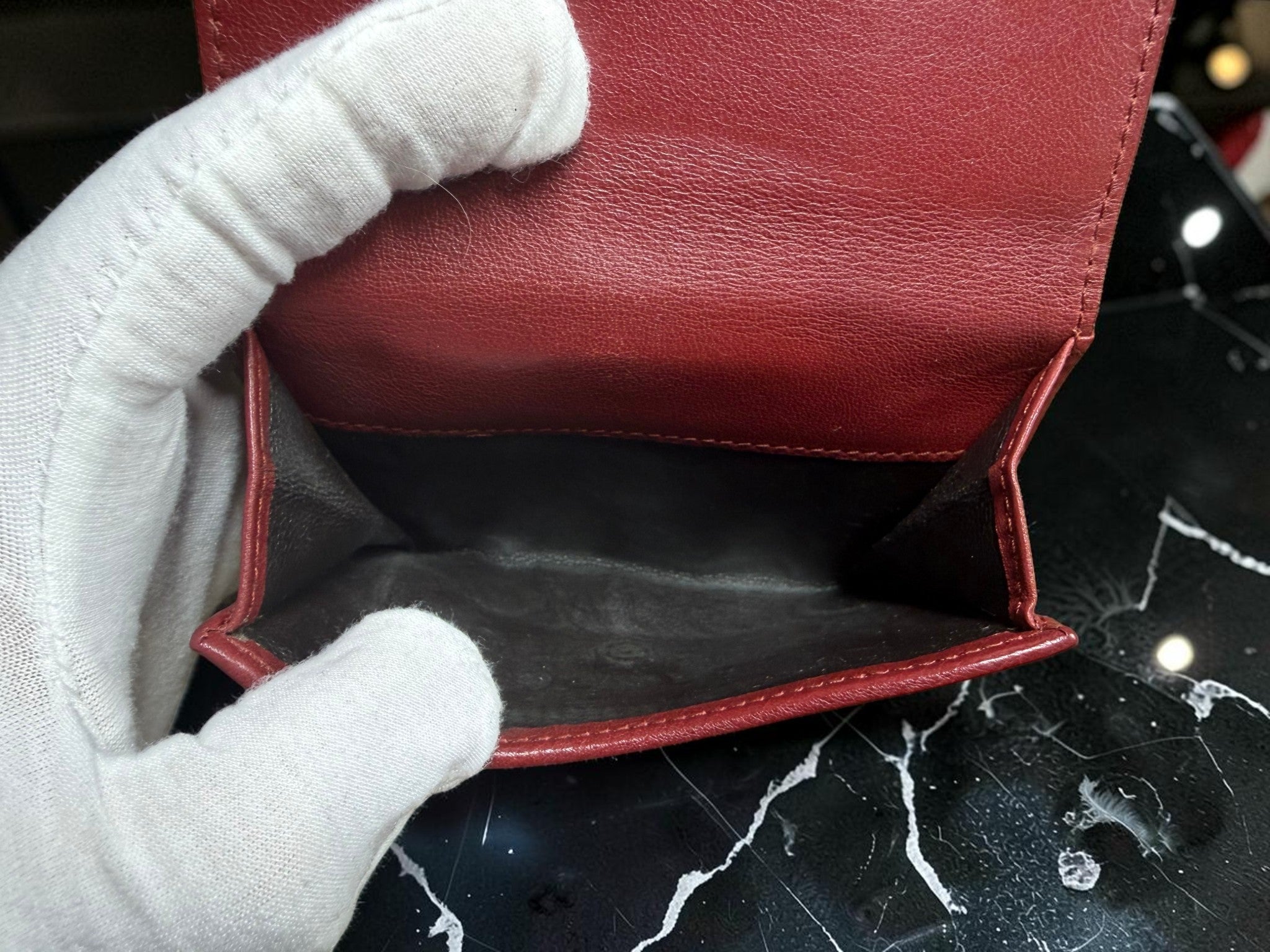 Gucci GG Supreme Heart Logo French Wallet