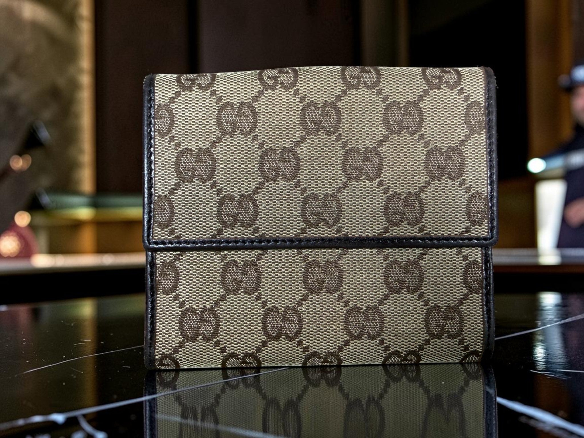 Vintage Gucci GG Supreme Horsebit Bifold Wallet – Beige Canvas with Brown Leather