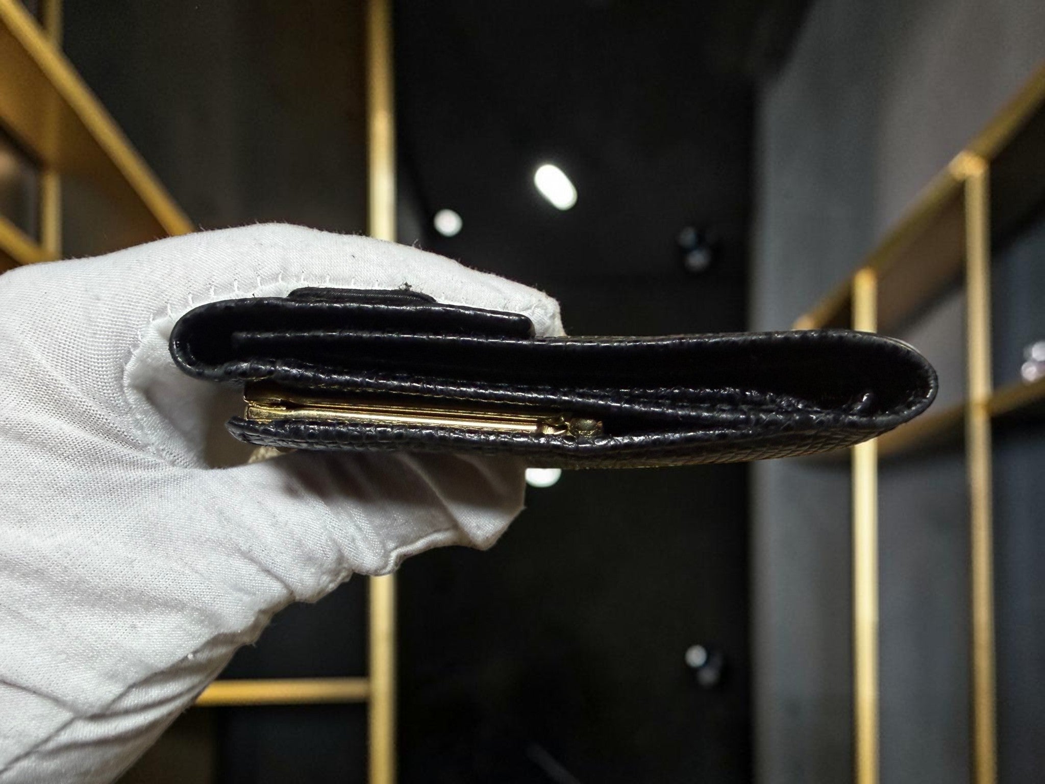 Salvatore Ferragamo Vara Bow Black Lizard-Embossed Leather Compact Wallet