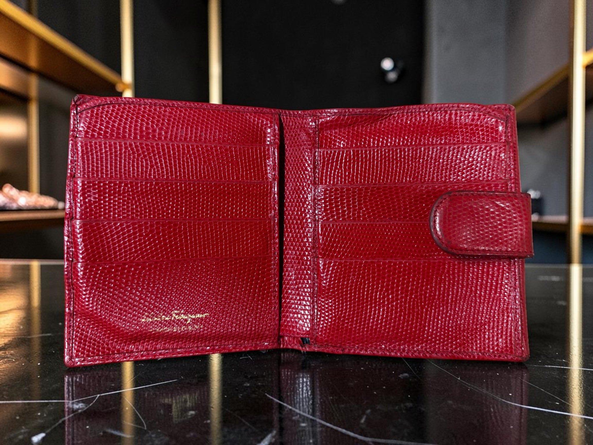 Salvatore Ferragamo Vara Bow Red Lizard-Embossed Leather Compact Wallet