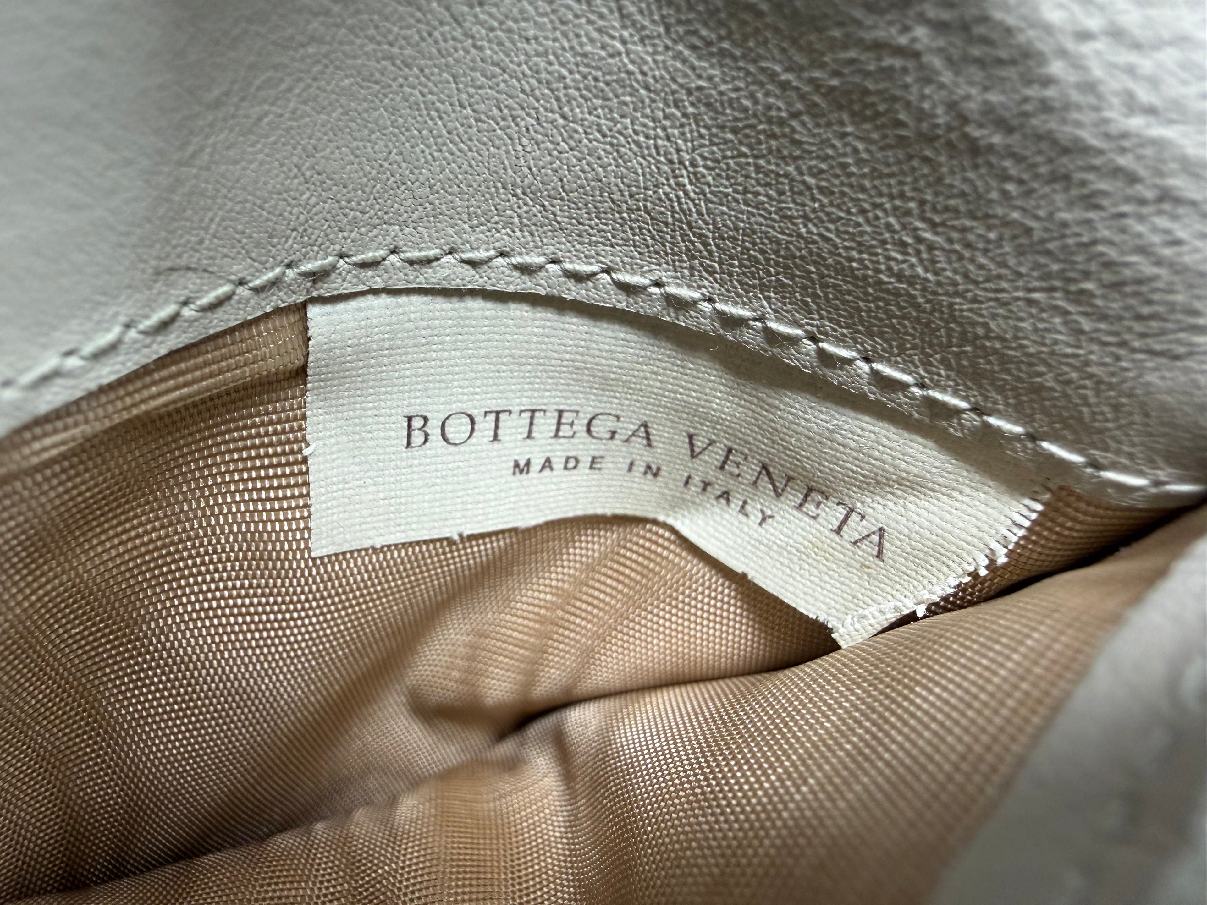 Bottega Veneta Grey Intrecciato Leather Flower Wallet