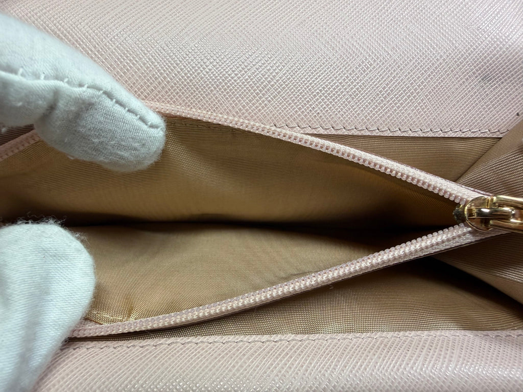 Salvatore Ferragamo Gancini Light Pink Saffiano Continental Trifold Wallet