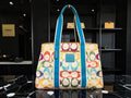 Coach Hampton Scribble Tote (M04K-5661)