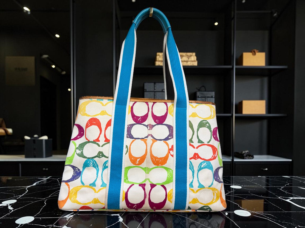 Coach Hampton Scribble Tote (M04K-5661)