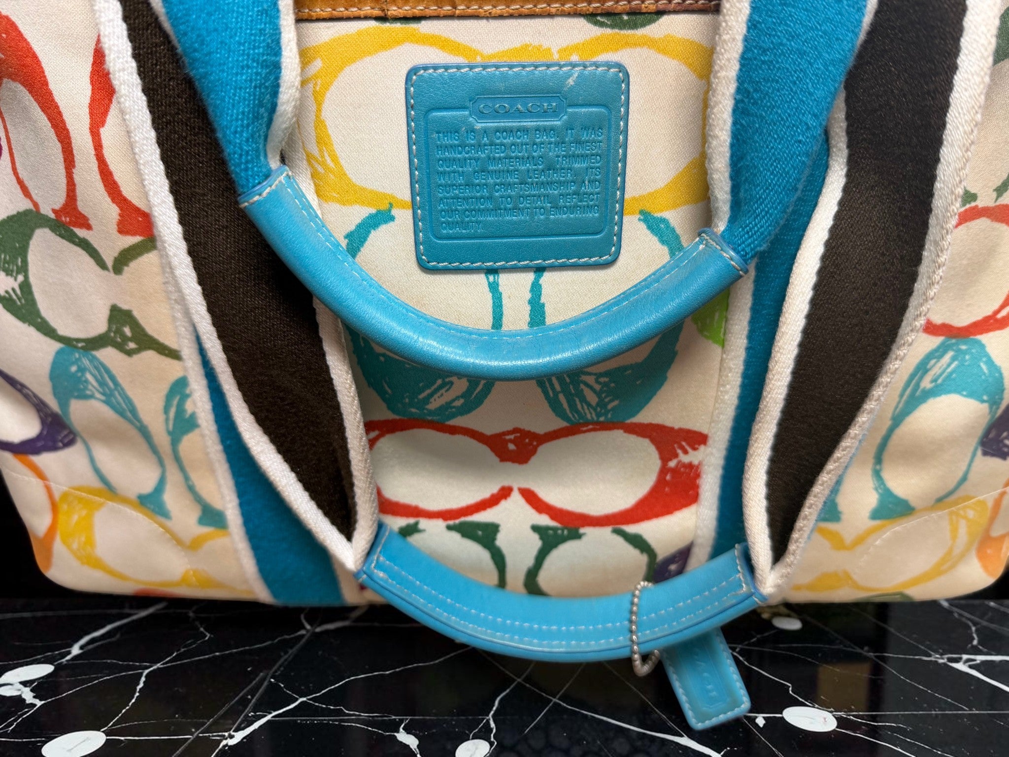 Coach Hampton Scribble Tote (M04K-5661)