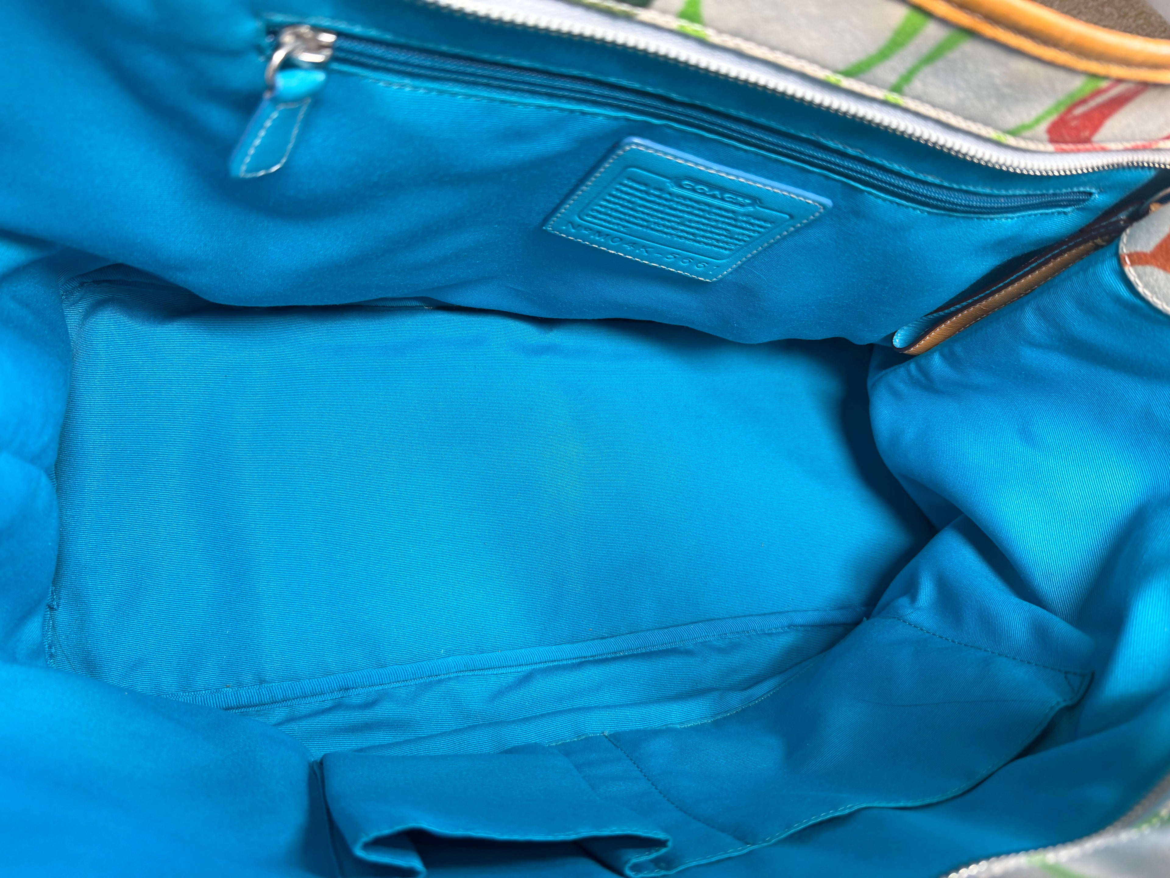 Coach Hampton Scribble Tote (M04K-5661)