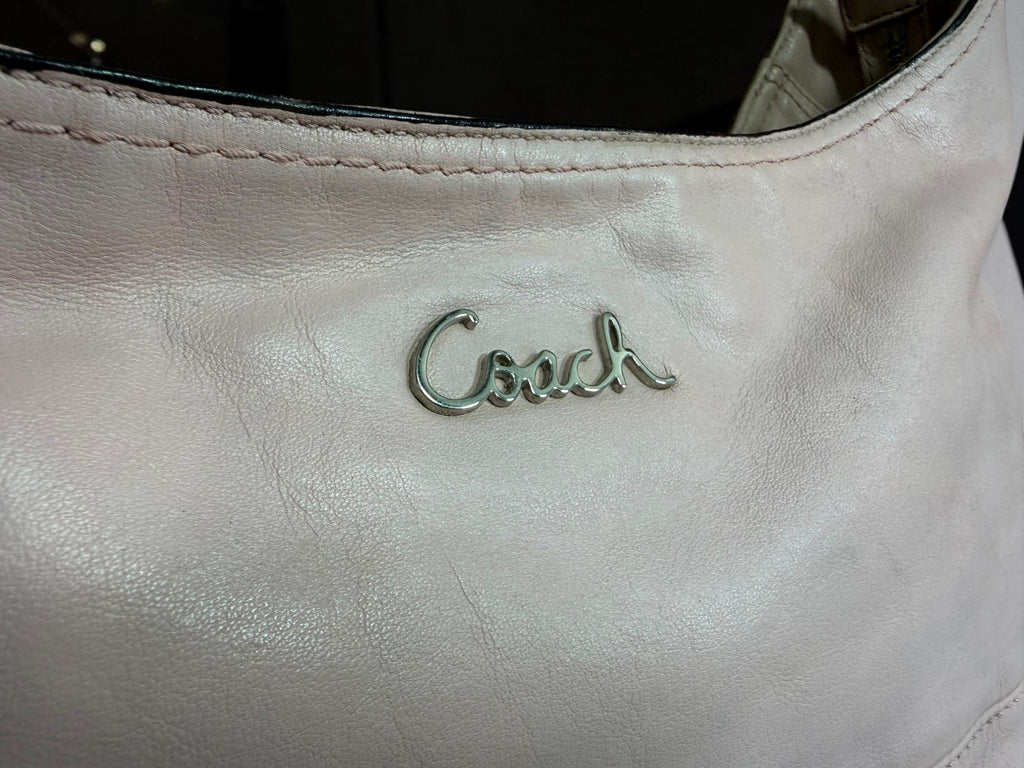 Coach Ashley East/West Duffle in blush pink (M1120-F17489)